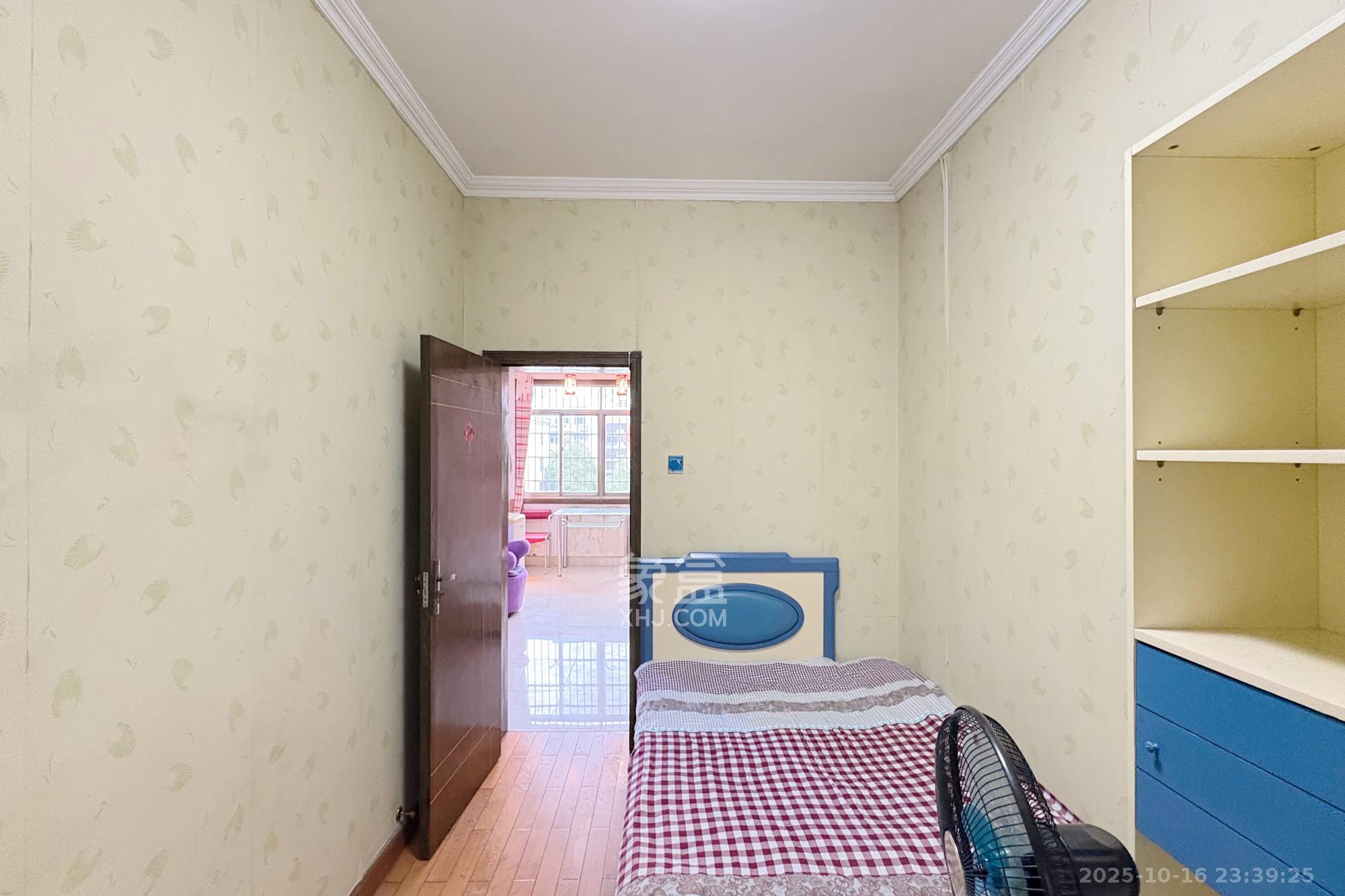 职院街189号(原雨花区法院宿舍(职院街法院宿舍) 2室2厅1卫 48.8万 职院街189号(原雨花区法院宿舍(职院街法院宿舍) 2室2厅1卫 48.8万卧室