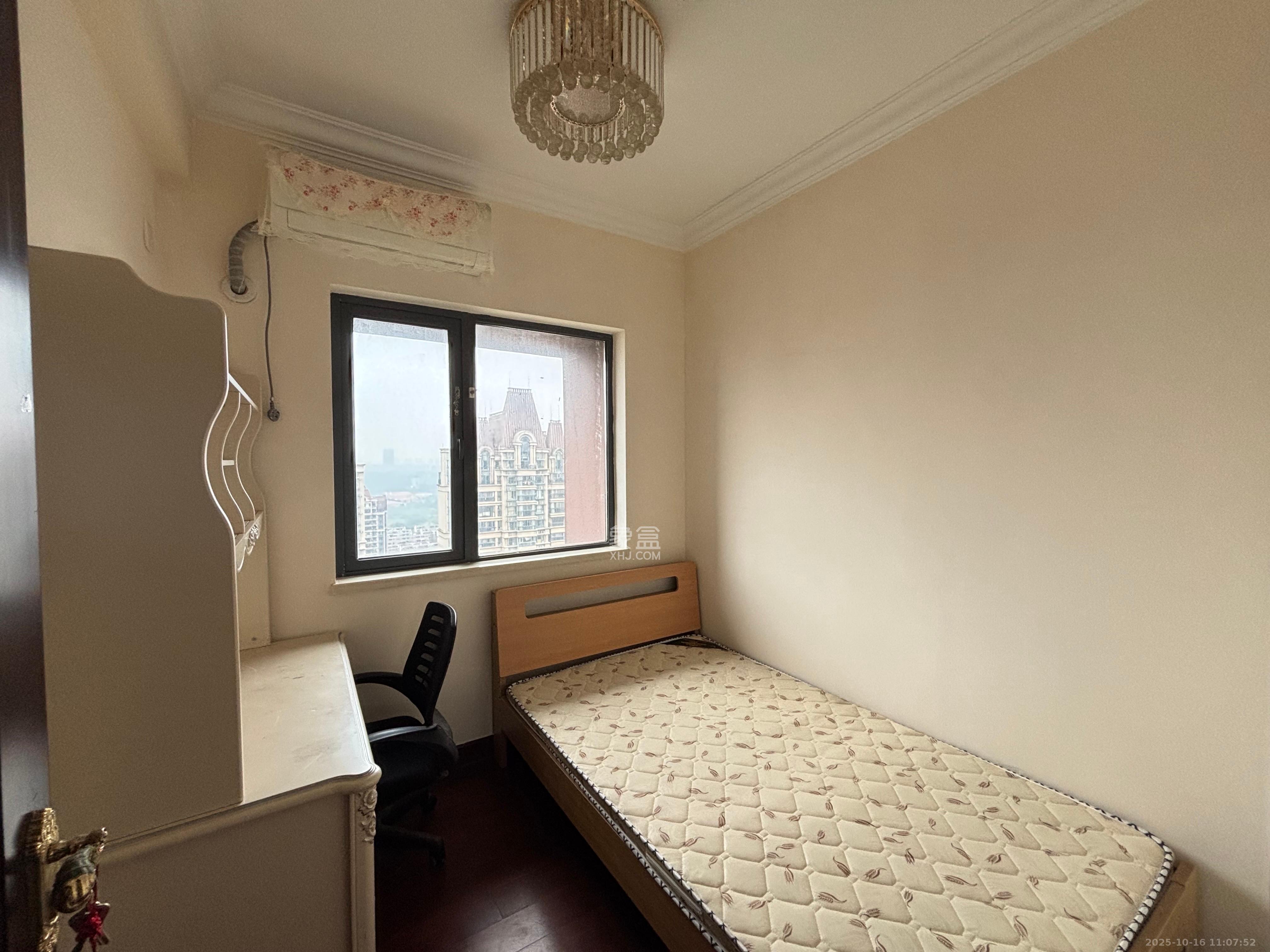 恒大江湾 3室2厅2卫 2600.0元/月 恒大江湾 3室2厅2卫 2600.0元/月室内图