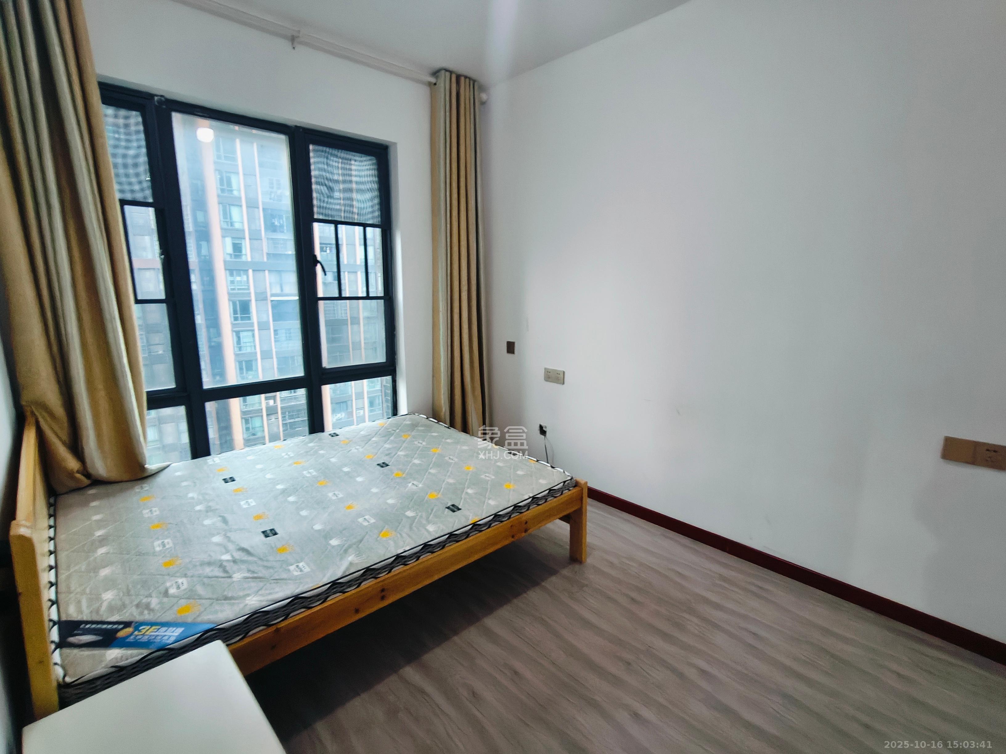 海伦春天 3室2厅2卫 2200.0元/月 海伦春天 3室2厅2卫 2200.0元/月室内图