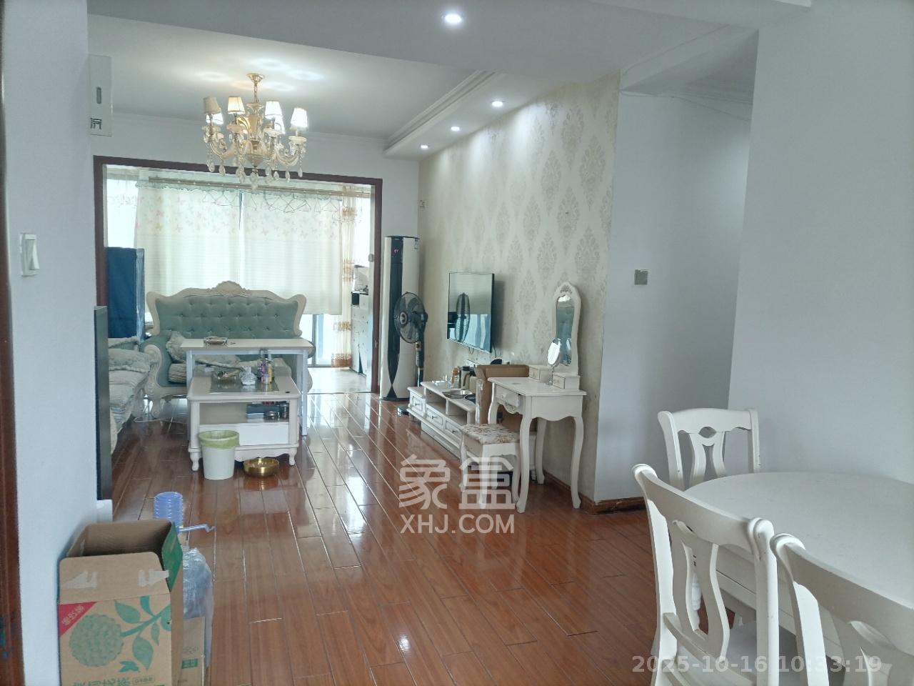 金科东方大院三四期  3室2厅2卫    2500.0元/月室内图