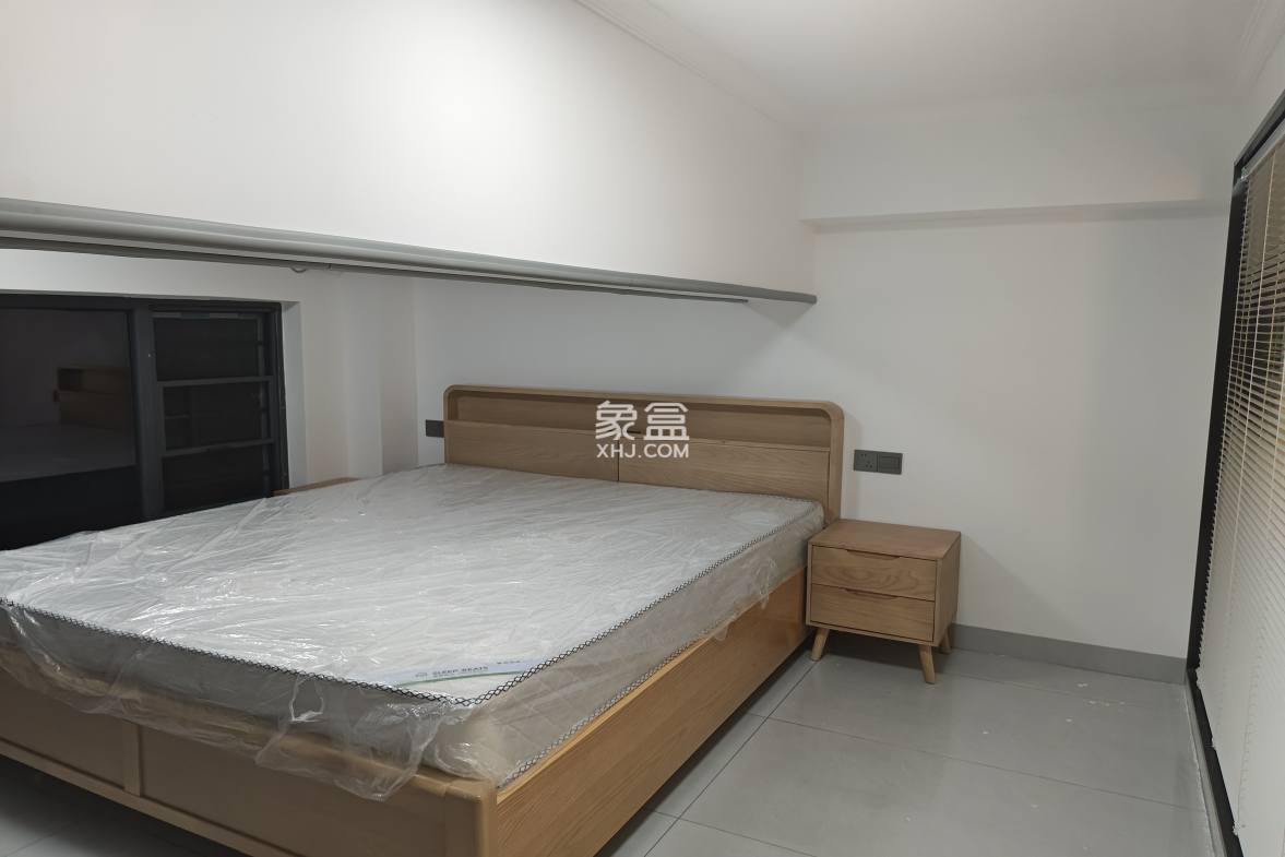 中甸.龙雲台 2室1厅1卫 1600.0元/月 中甸.龙雲台 2室1厅1卫 1600.0元/月室内图