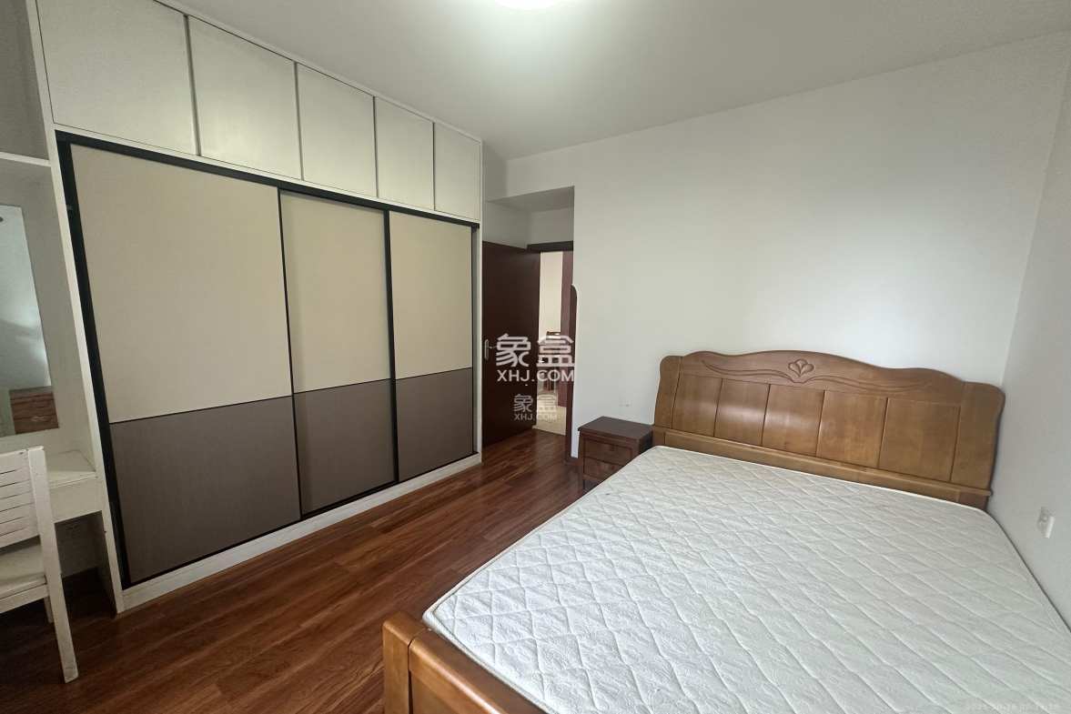 金碧文华 2室2厅1卫 2000.0元/月 金碧文华 2室2厅1卫 2000.0元/月室内图