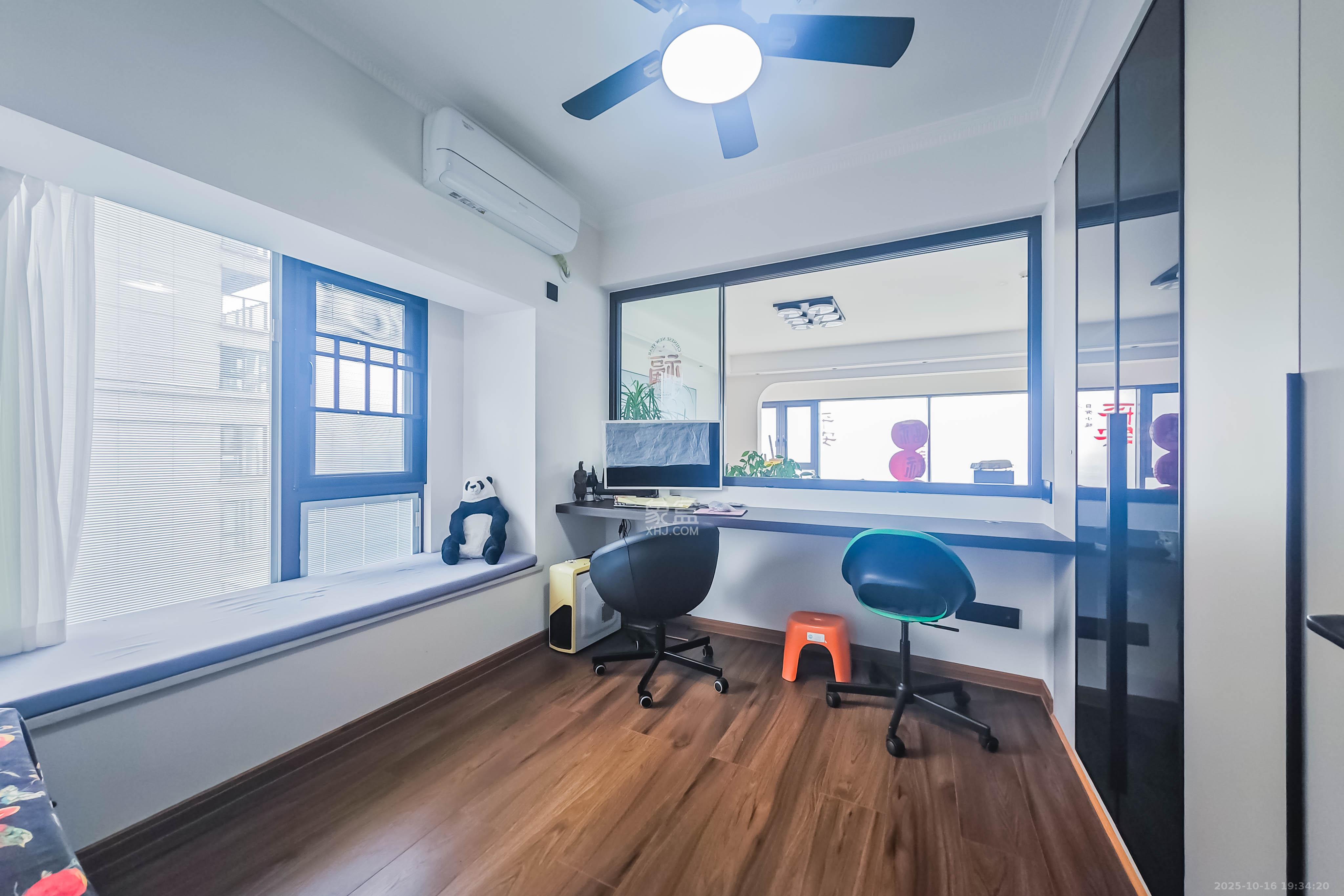 阳光城尚东湾愉景苑  4室2厅2卫    220.0万卧室