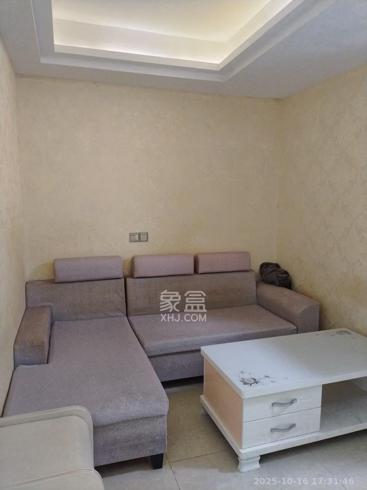 鑫远微中心  1室1厅1卫    1200.0元/月