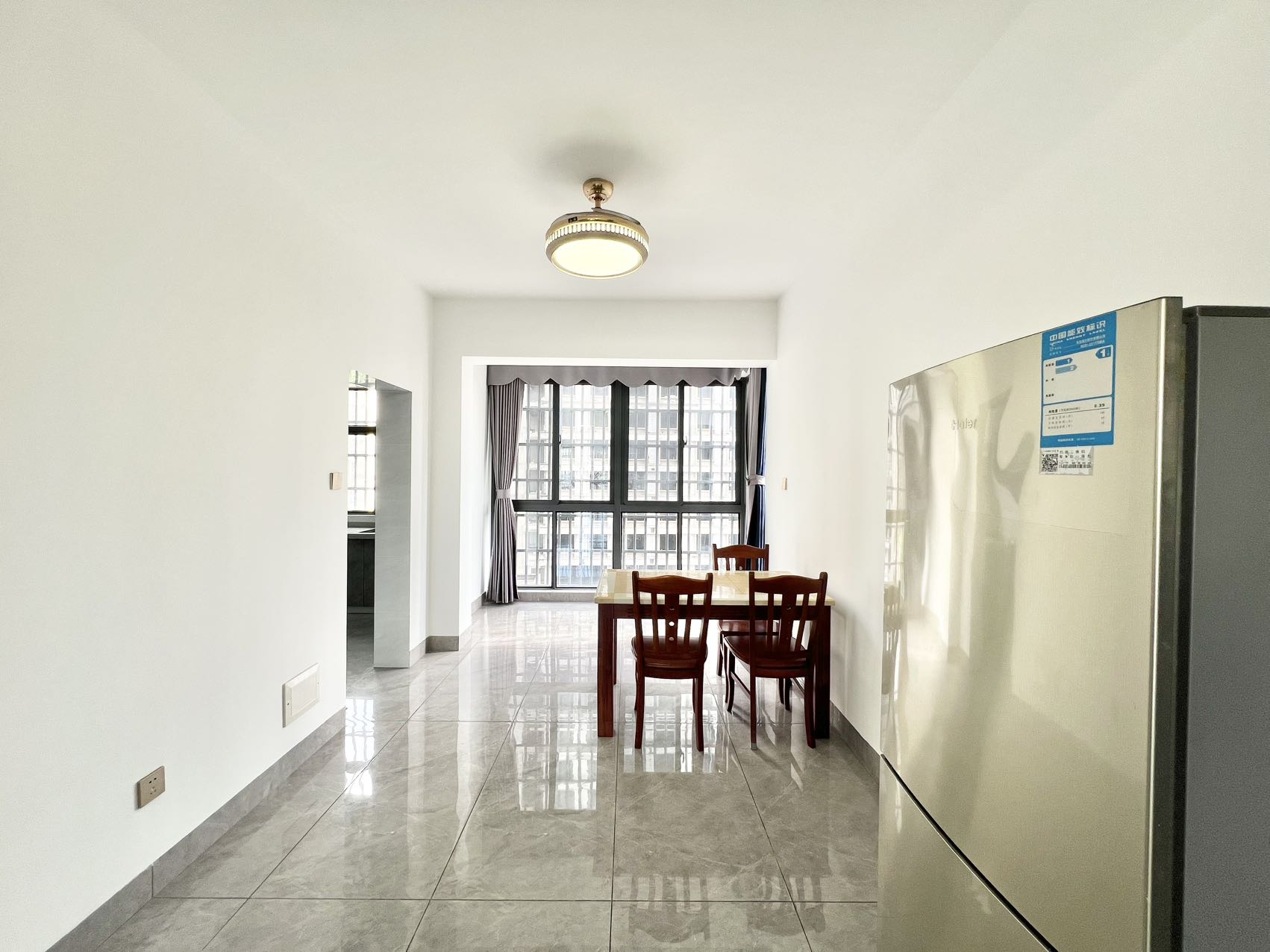 中平广场  3室2厅2卫    3600.0元/月室内图