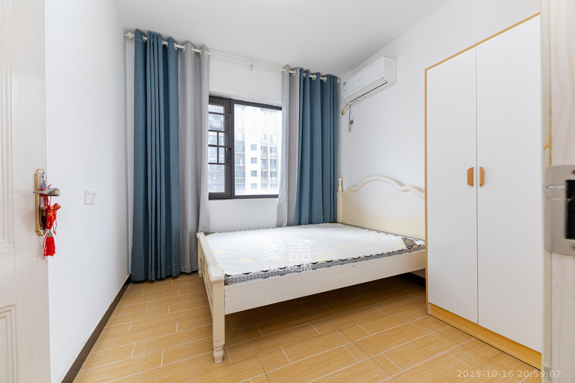 勤诚达境界城  4室2厅2卫    122.0万卧室