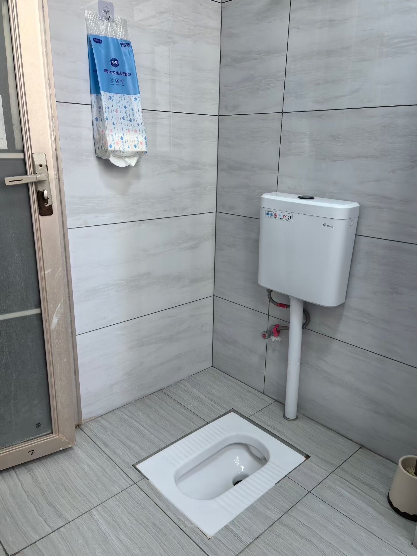 丽景天下一期 3室2厅2卫 1900.0元/月 丽景天下一期 3室2厅2卫 1900.0元/月室内图