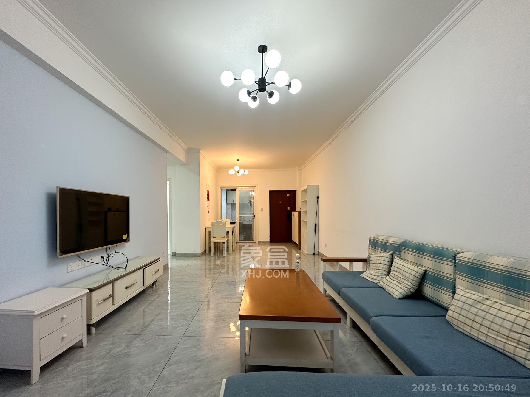 东城港  3室2厅2卫    82.8万 东城港  3室2厅2卫    82.8万