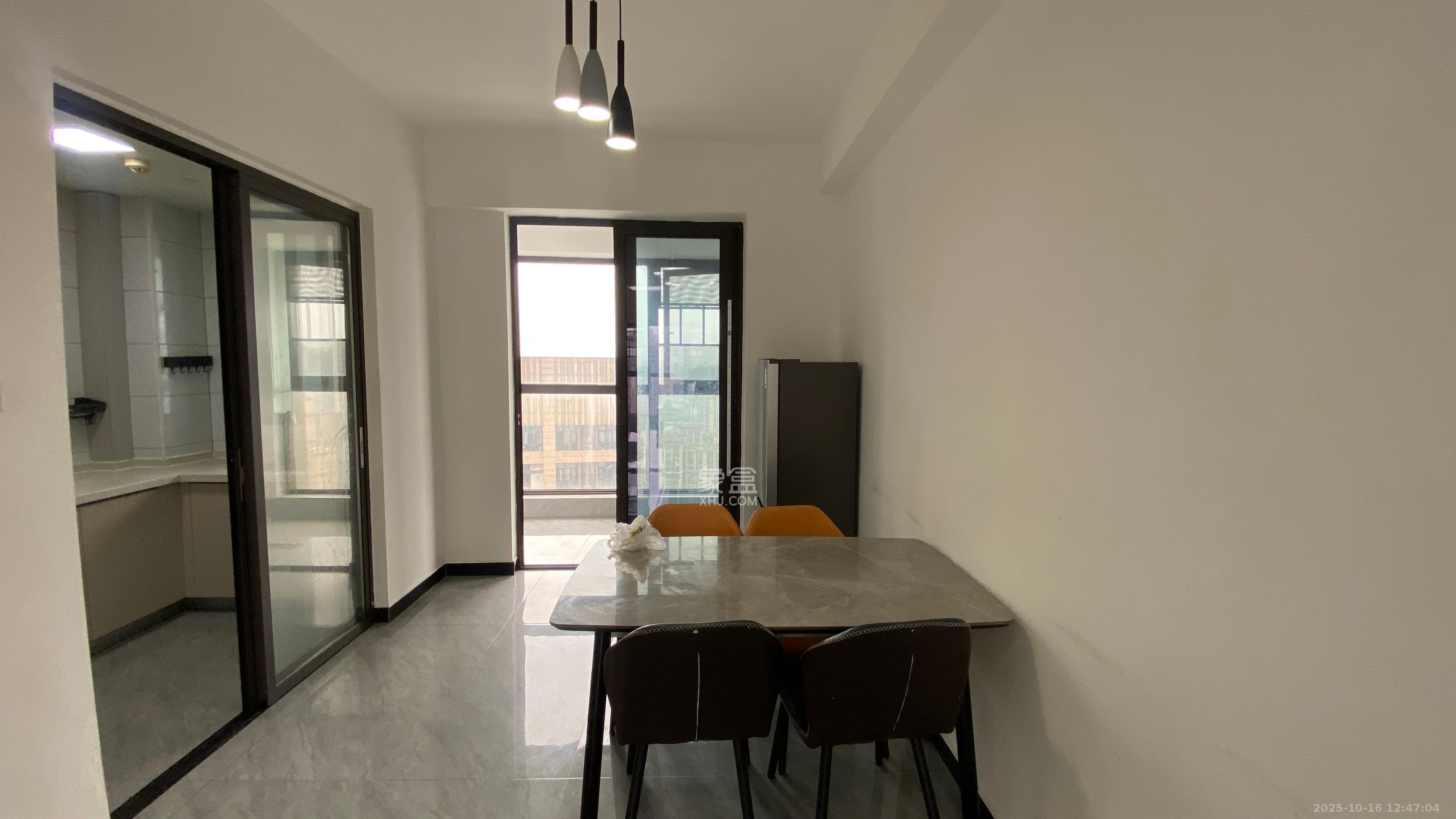 明昇壹城(明昇时代广场)二期  3室2厅2卫    2900.0元/月 明昇壹城(明昇时代广场)二期  3室2厅2卫    2900.0元/月室内图