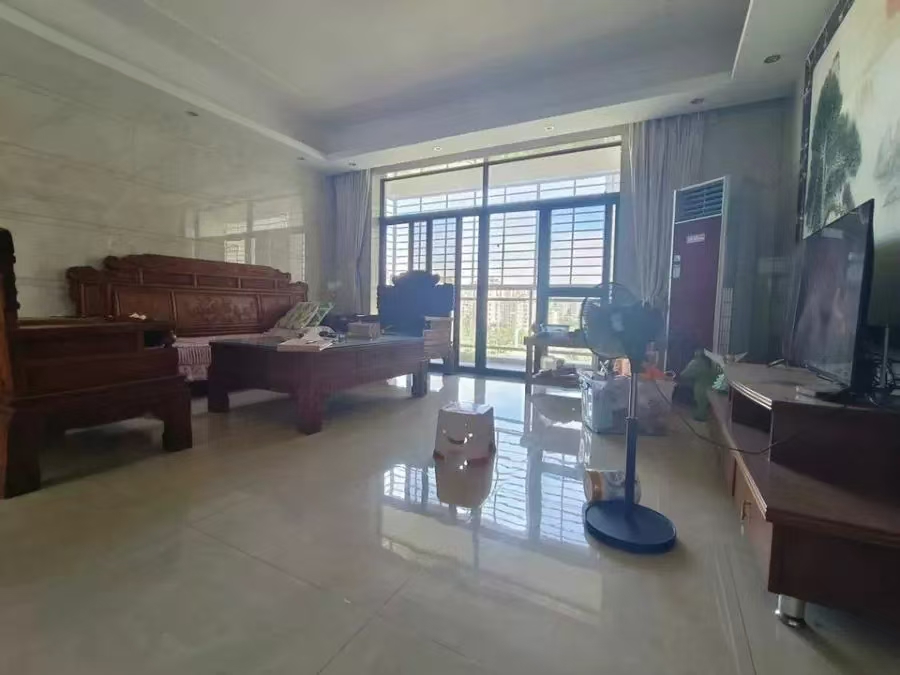 达嘉豪苑  3室2厅2卫    178.65万室内图