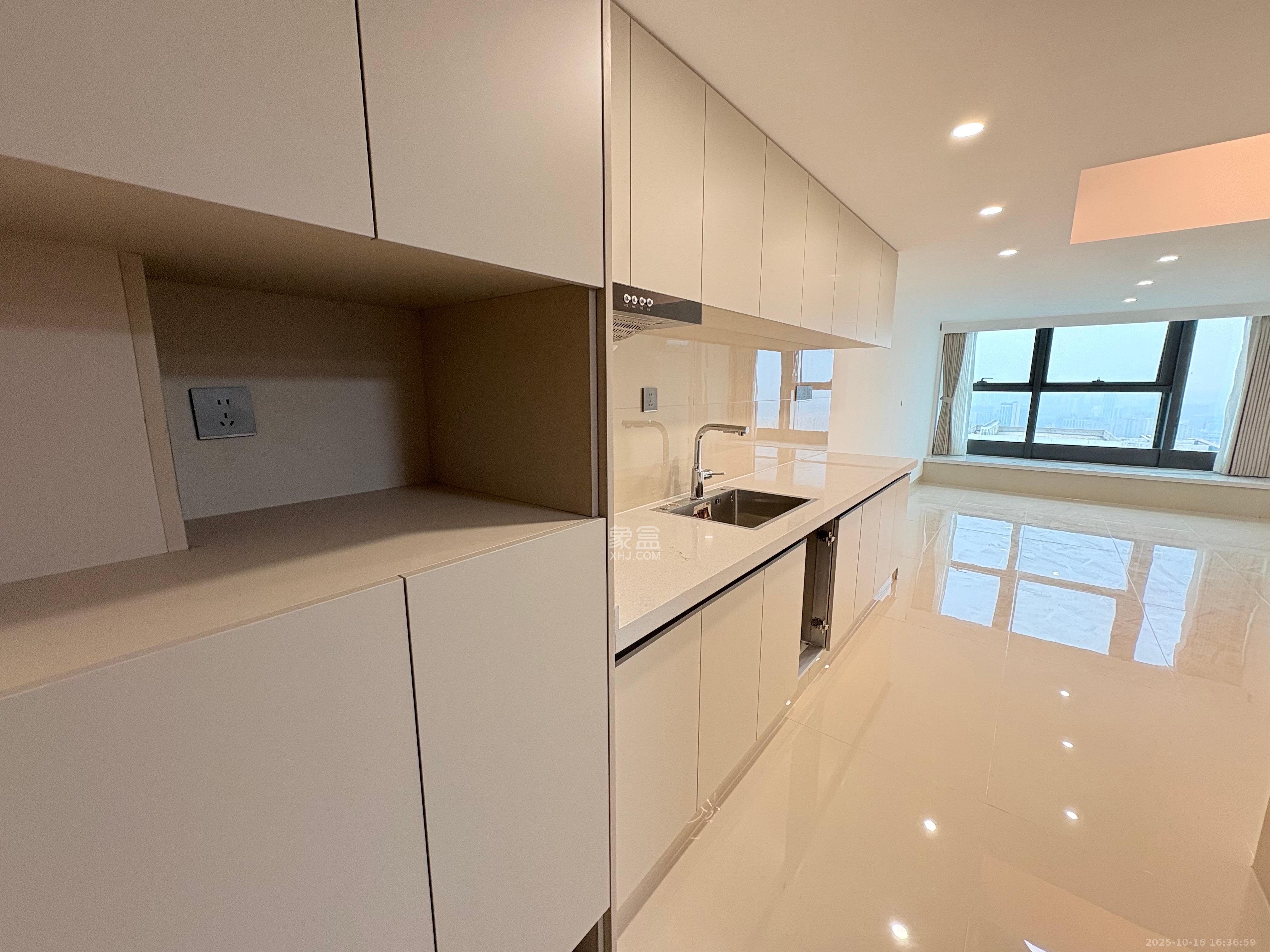 恒大珺悦府  1室1厅1卫    2400.0元/月室内图