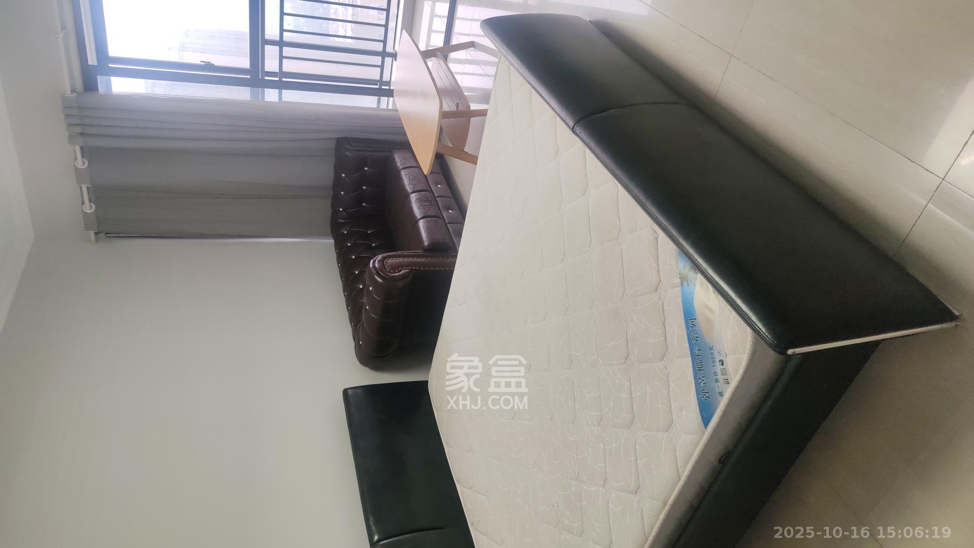 中交里城  1室1厅1卫    1500.0元/月室内图