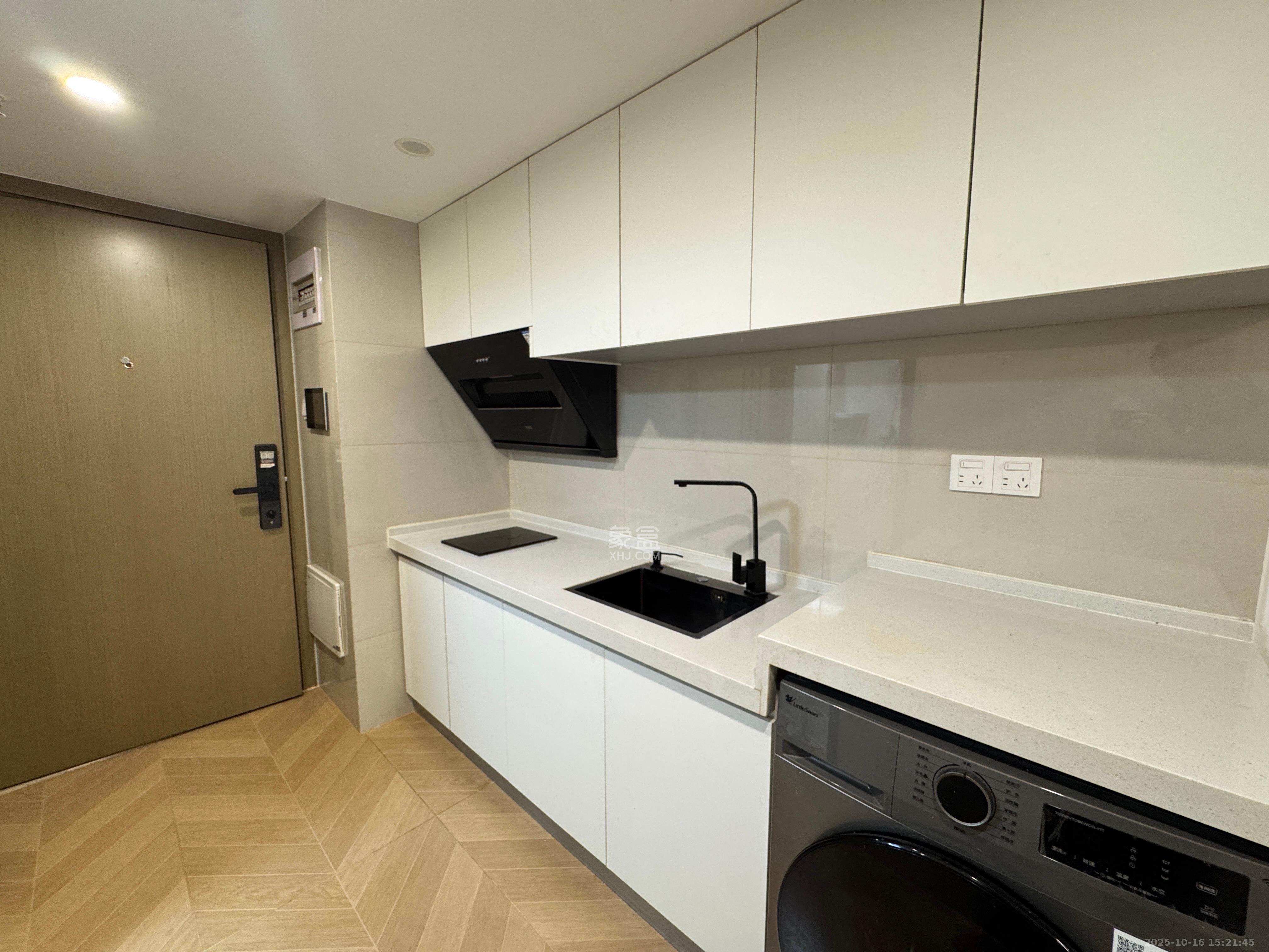 时代MOMA云PARK  2室1厅1卫    2700.0元/月 时代MOMA云PARK  2室1厅1卫    2700.0元/月室内图