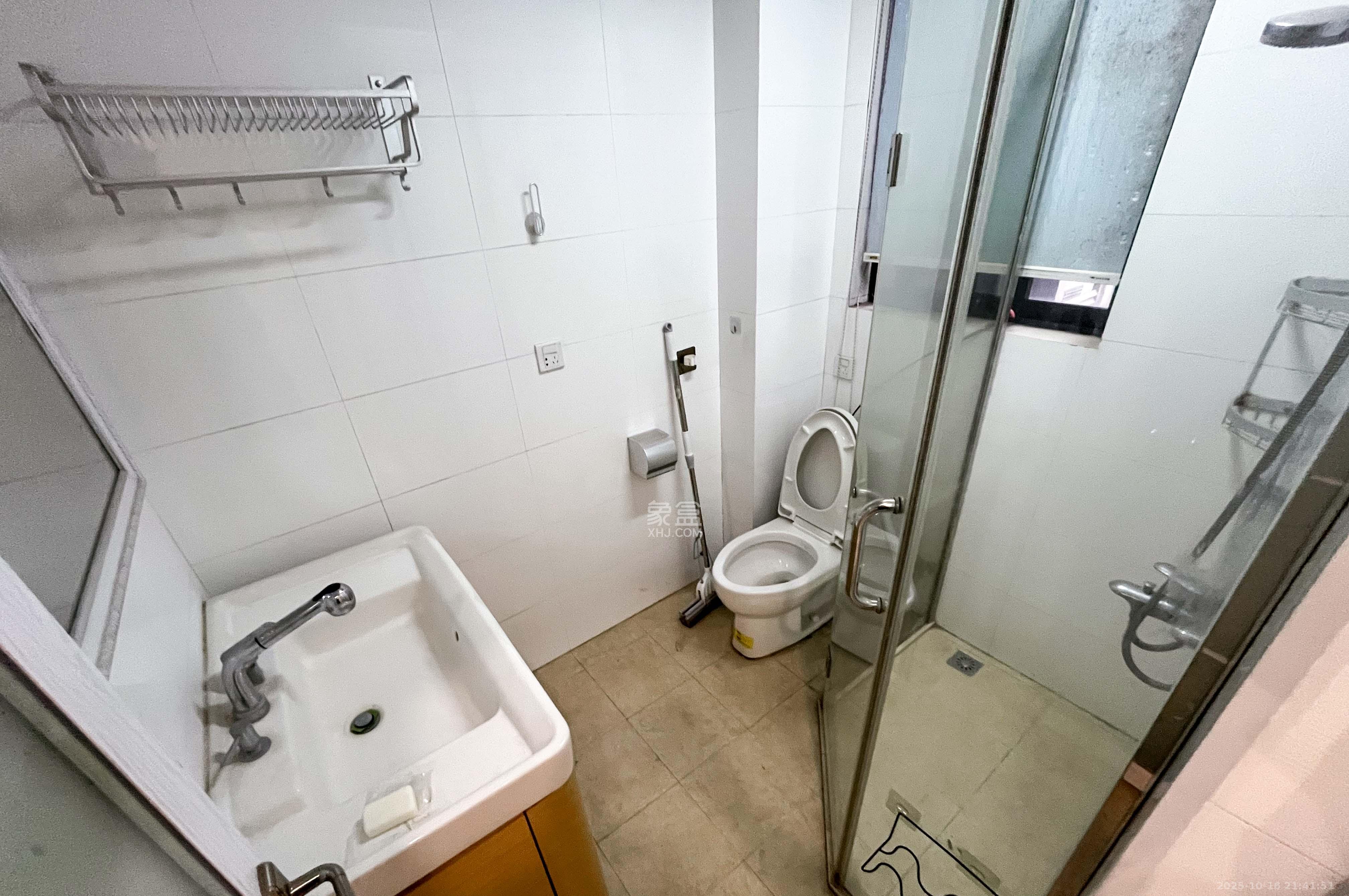 湘腾琴岛  3室2厅1卫    108.8万卫生间