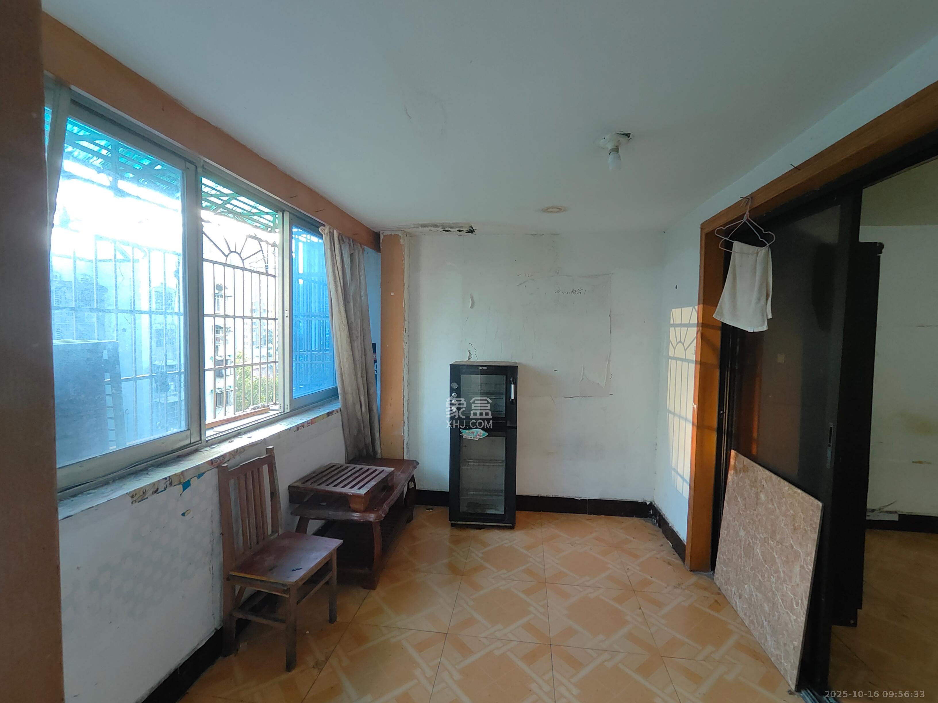 英才园一片  4室2厅1卫    3000.0元/月 英才园一片  4室2厅1卫    3000.0元/月室内图