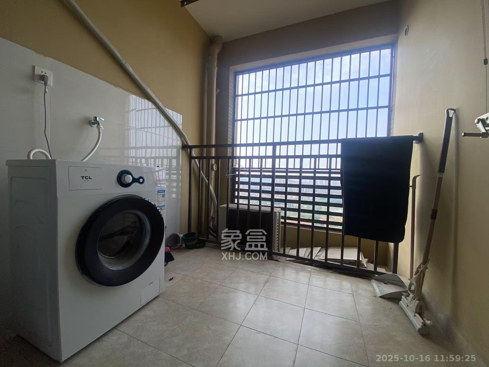 金地三千府（金地湖山樾、金地自在城）  2室1厅1卫    1600.0元/月室内图