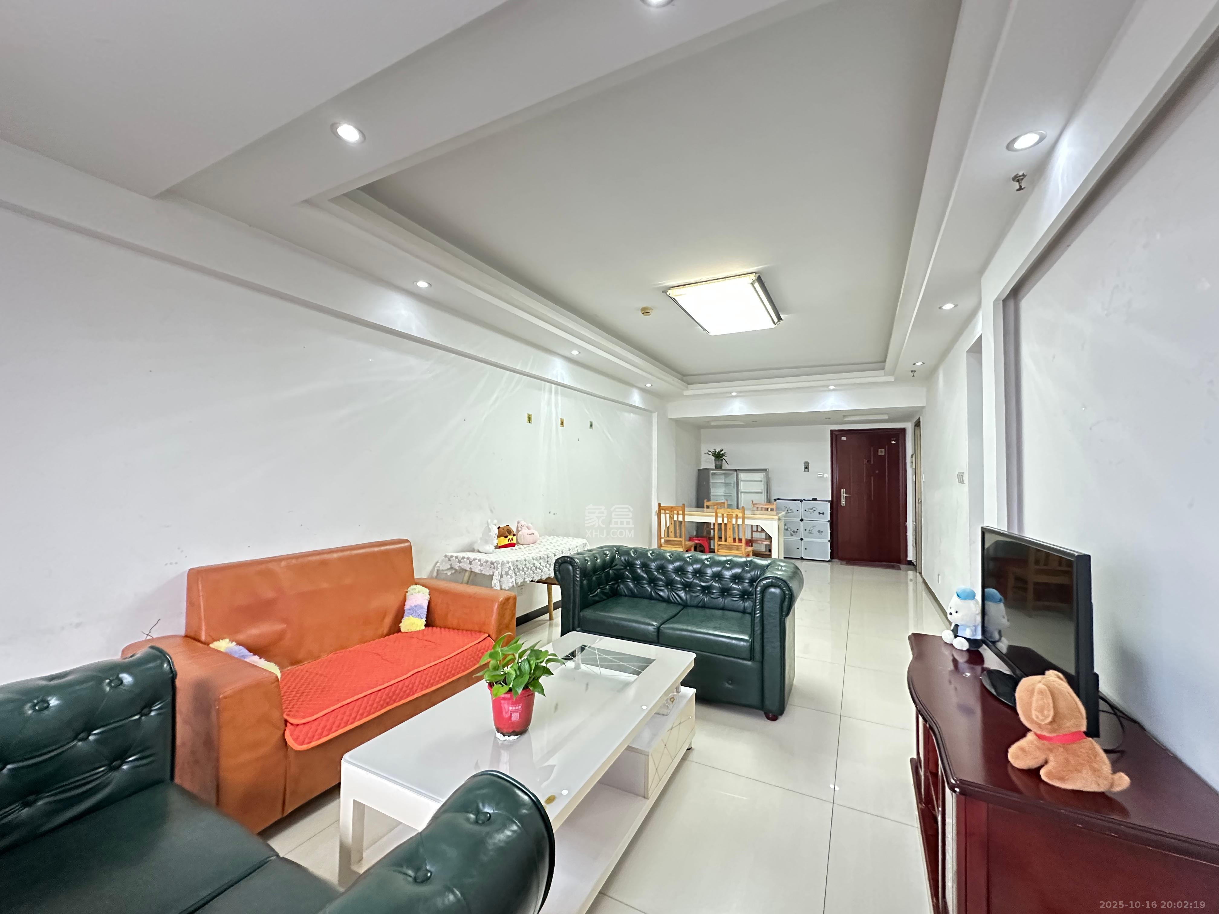 新长海广场  2室2厅1卫    1700.0元/月室内图