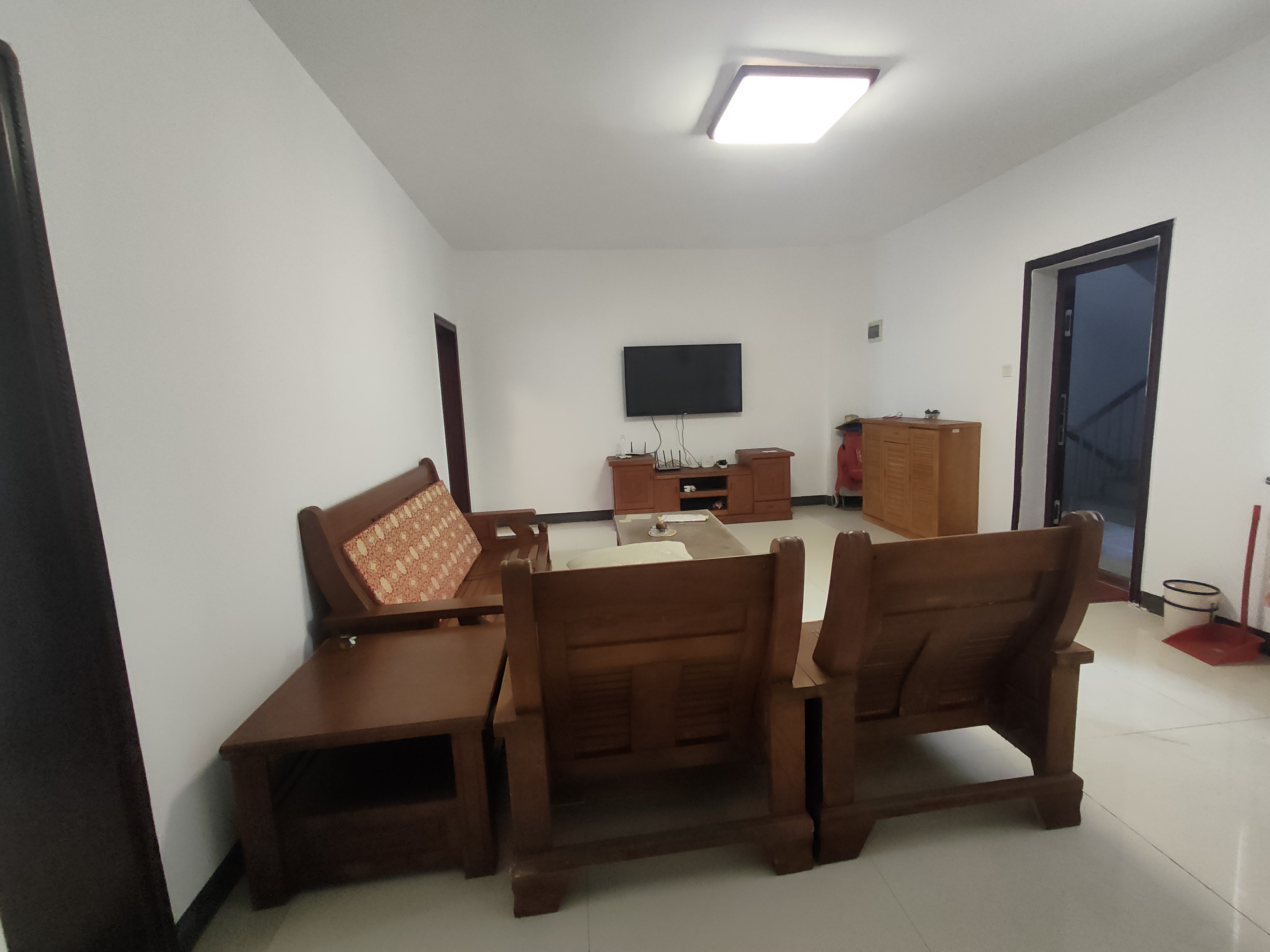 汇宇花园 4室2厅2卫 3000.0元/月 汇宇花园 4室2厅2卫 3000.0元/月室内图