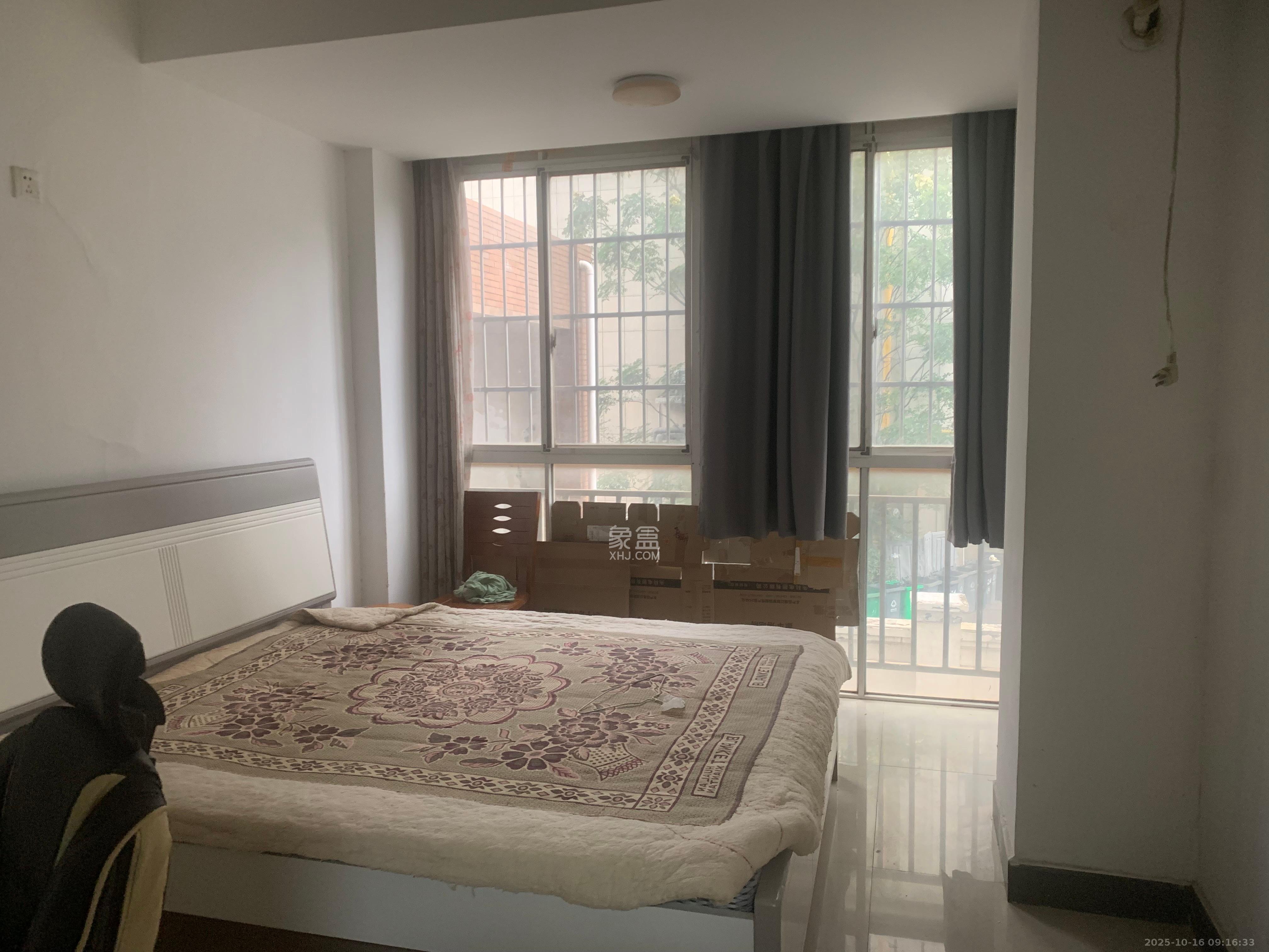 山水湾  2室2厅1卫    1500.0元/月室内图