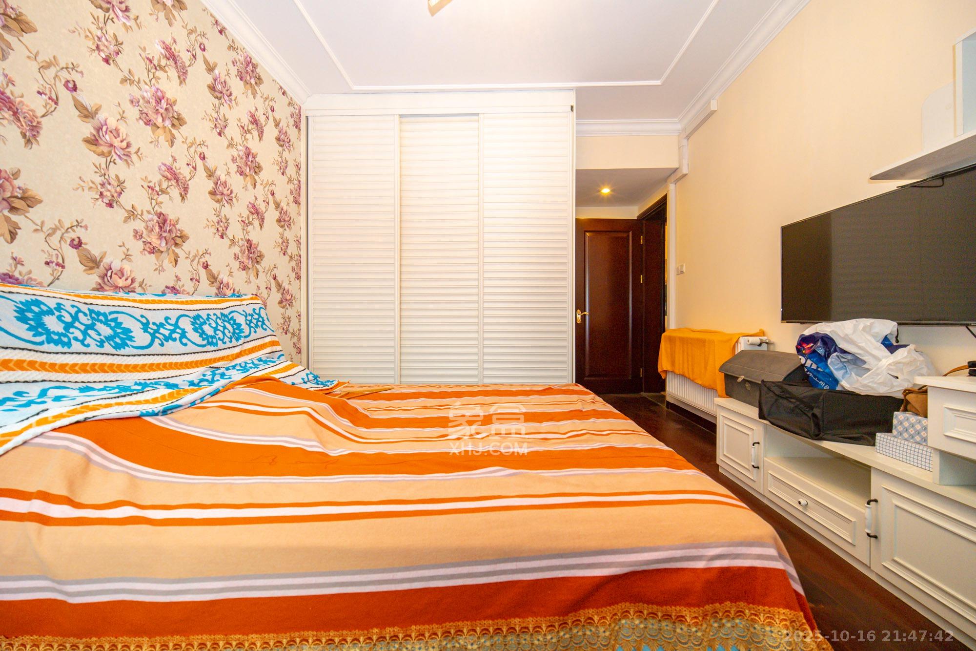 恒大雅苑 3室2厅2卫 140.0万 恒大雅苑 3室2厅2卫 140.0万卧室