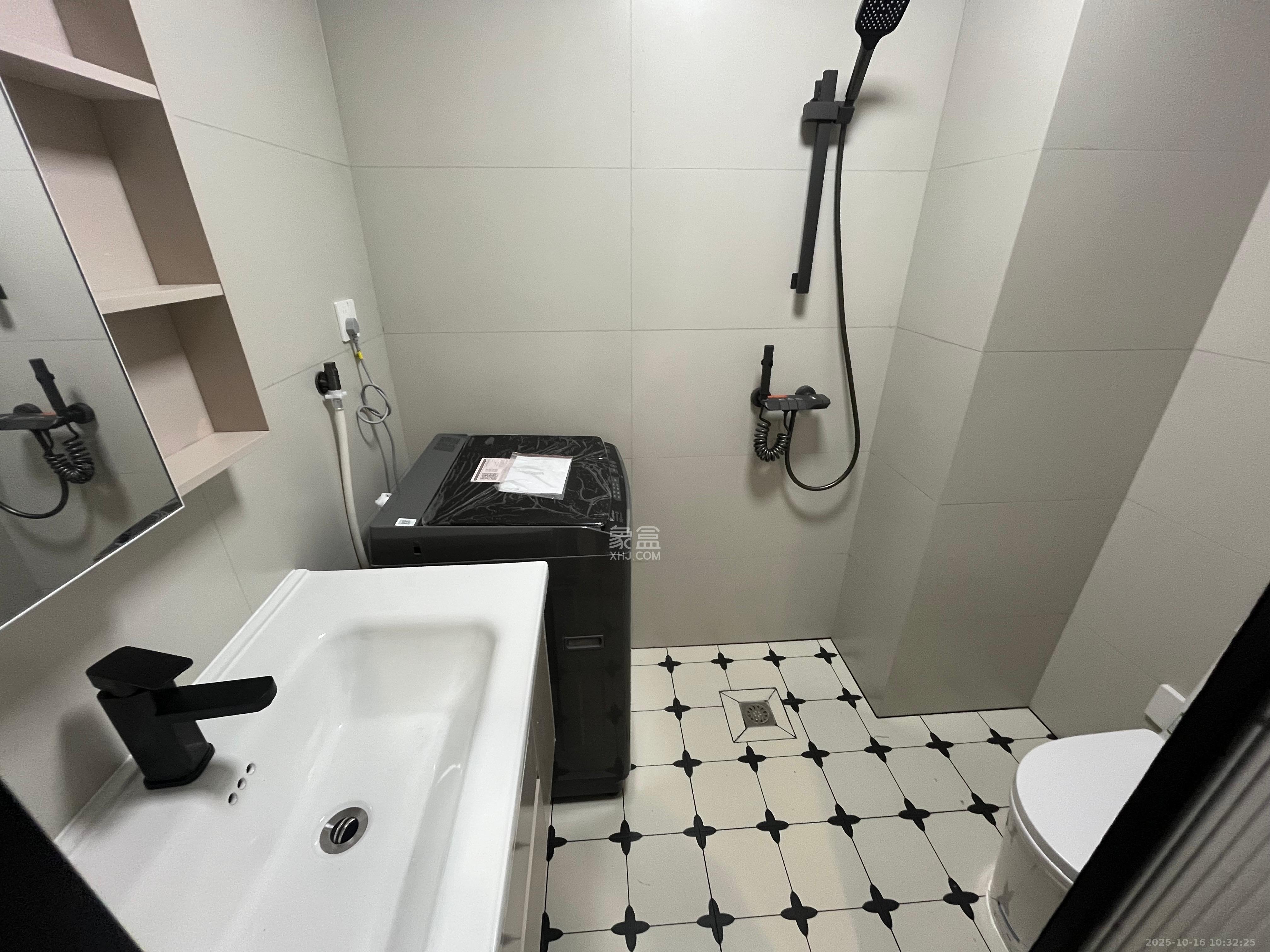 卓越伊景寓  1室1厅1卫    1650.0元/月室内图