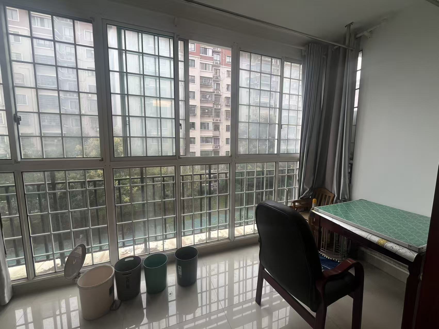 上城世家  3室2厅2卫    1900.0元/月 上城世家  3室2厅2卫    1900.0元/月户型图