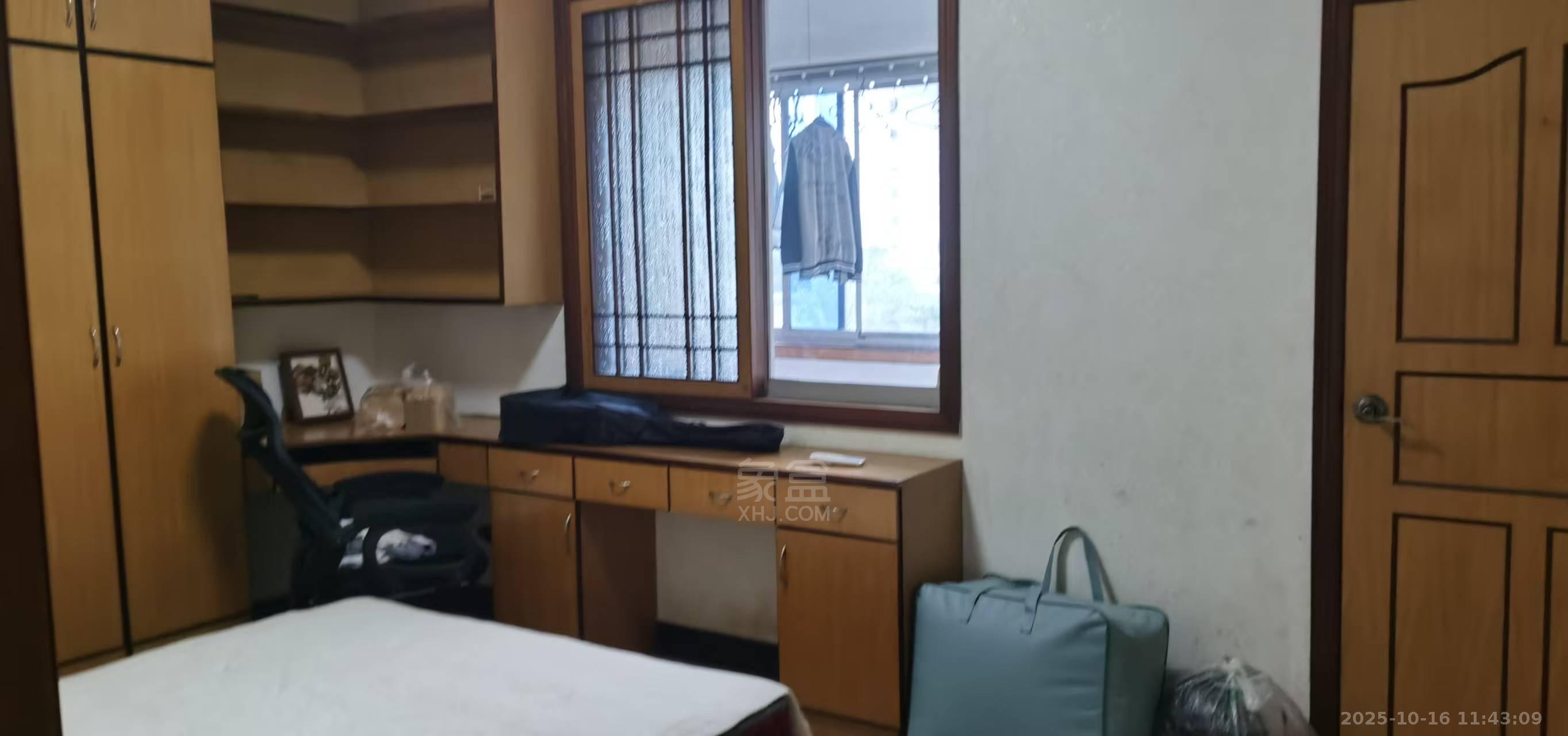 建南花园  3室2厅2卫    1300.0元/月室内图