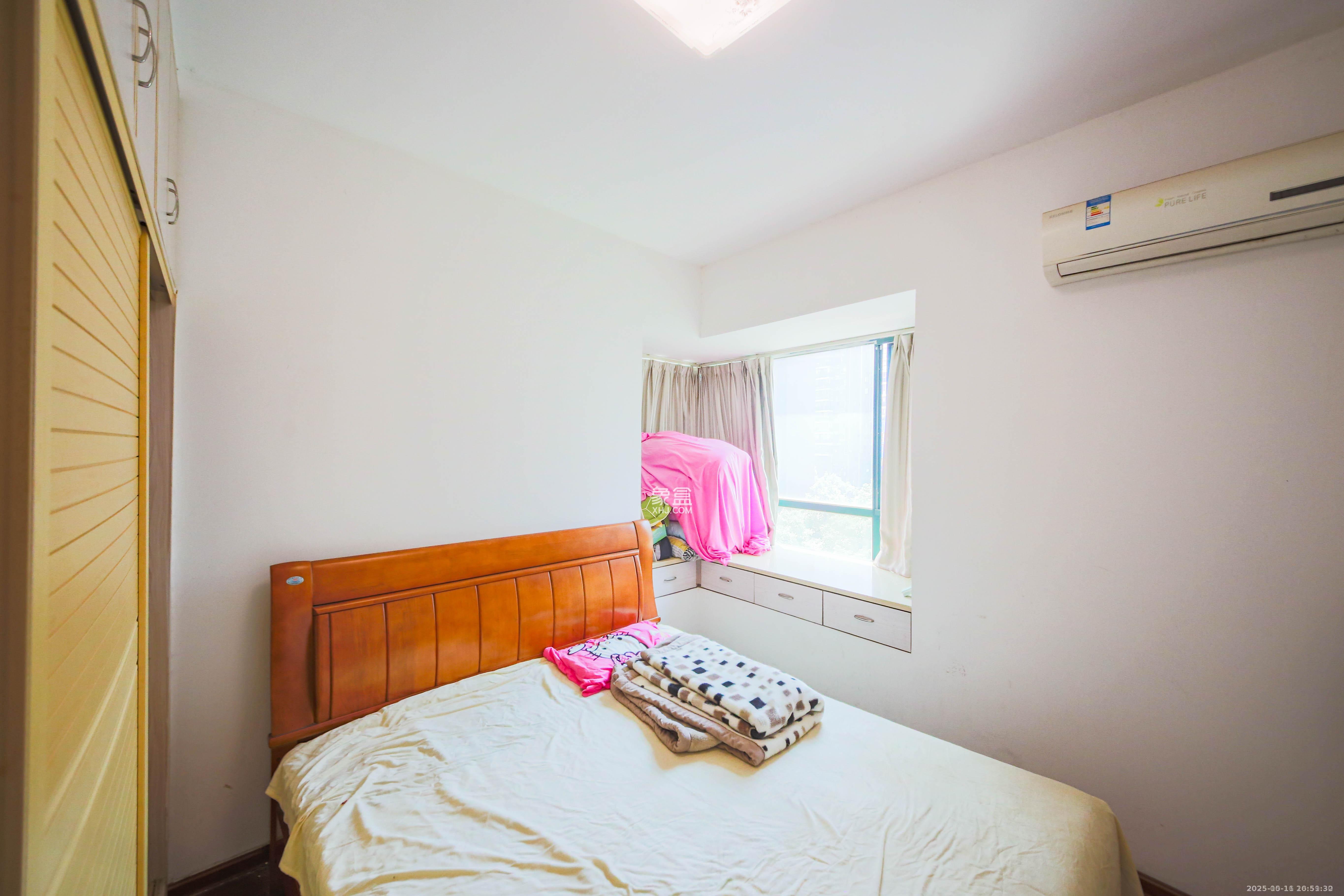 湘府东苑  1室2厅1卫    1900.0元/月 湘府东苑  1室2厅1卫    1900.0元/月室内图