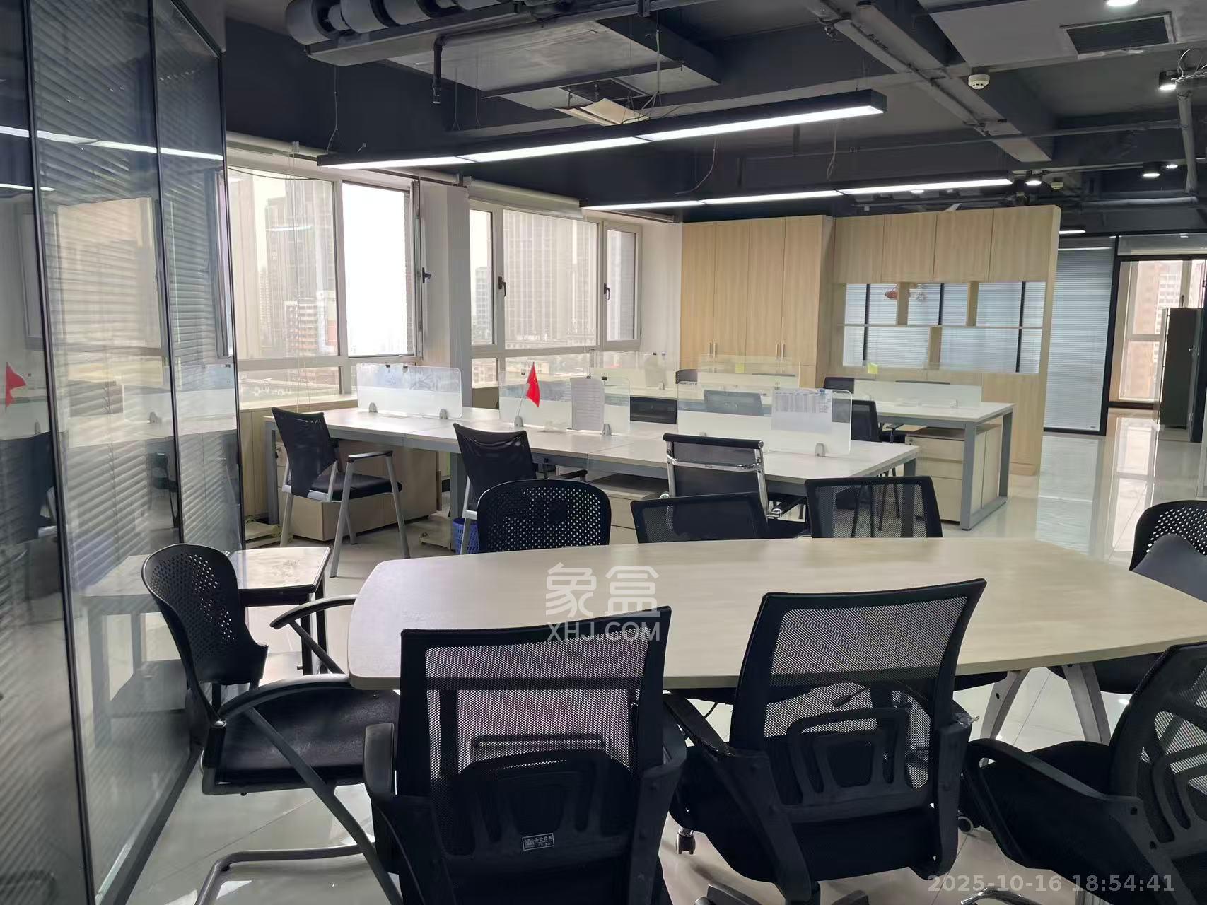 新时空  1室1厅1卫    5000.0元/月室内图