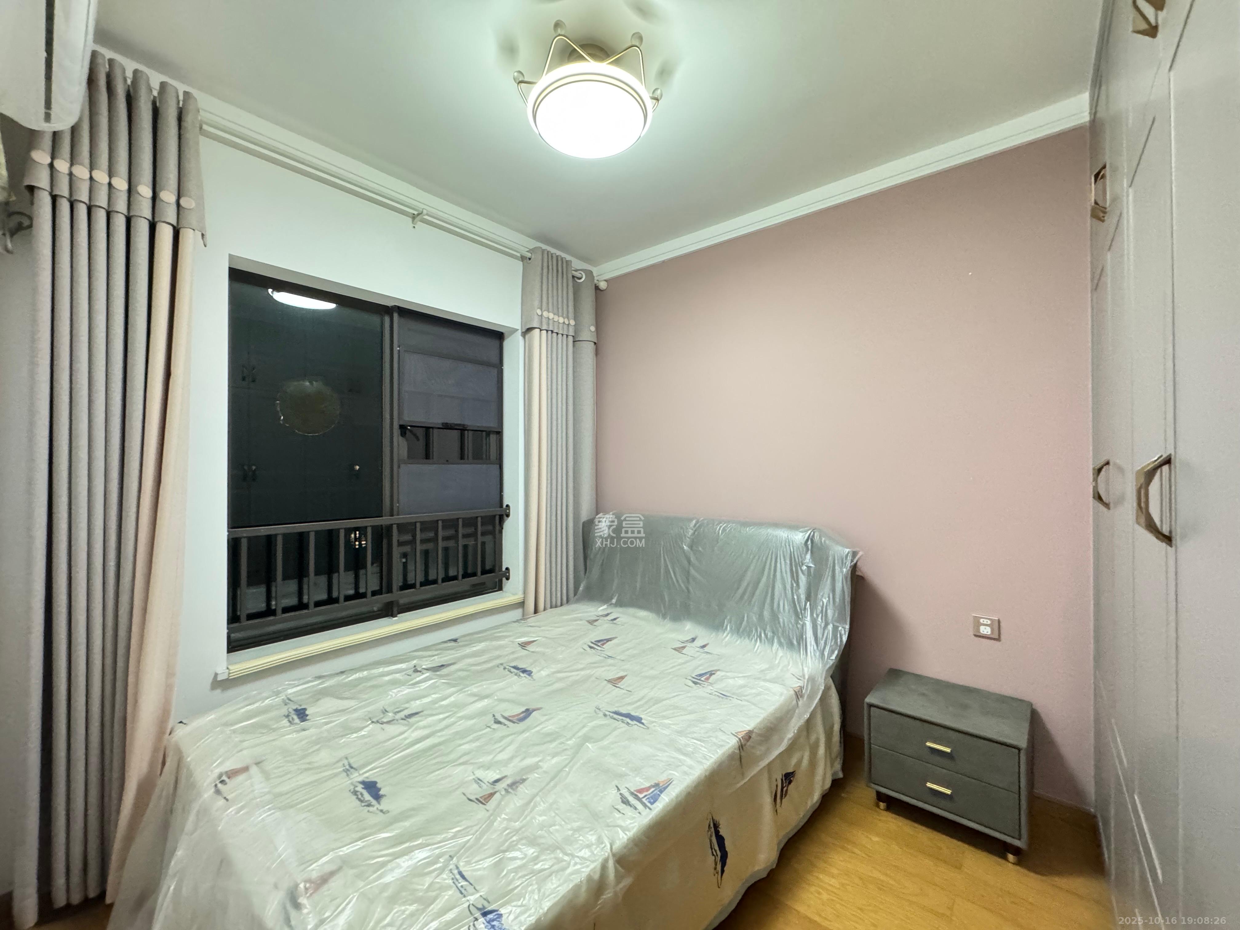 阳光城尚东湾青柠园  3室2厅1卫    2400.0元/月 阳光城尚东湾青柠园  3室2厅1卫    2400.0元/月室内图