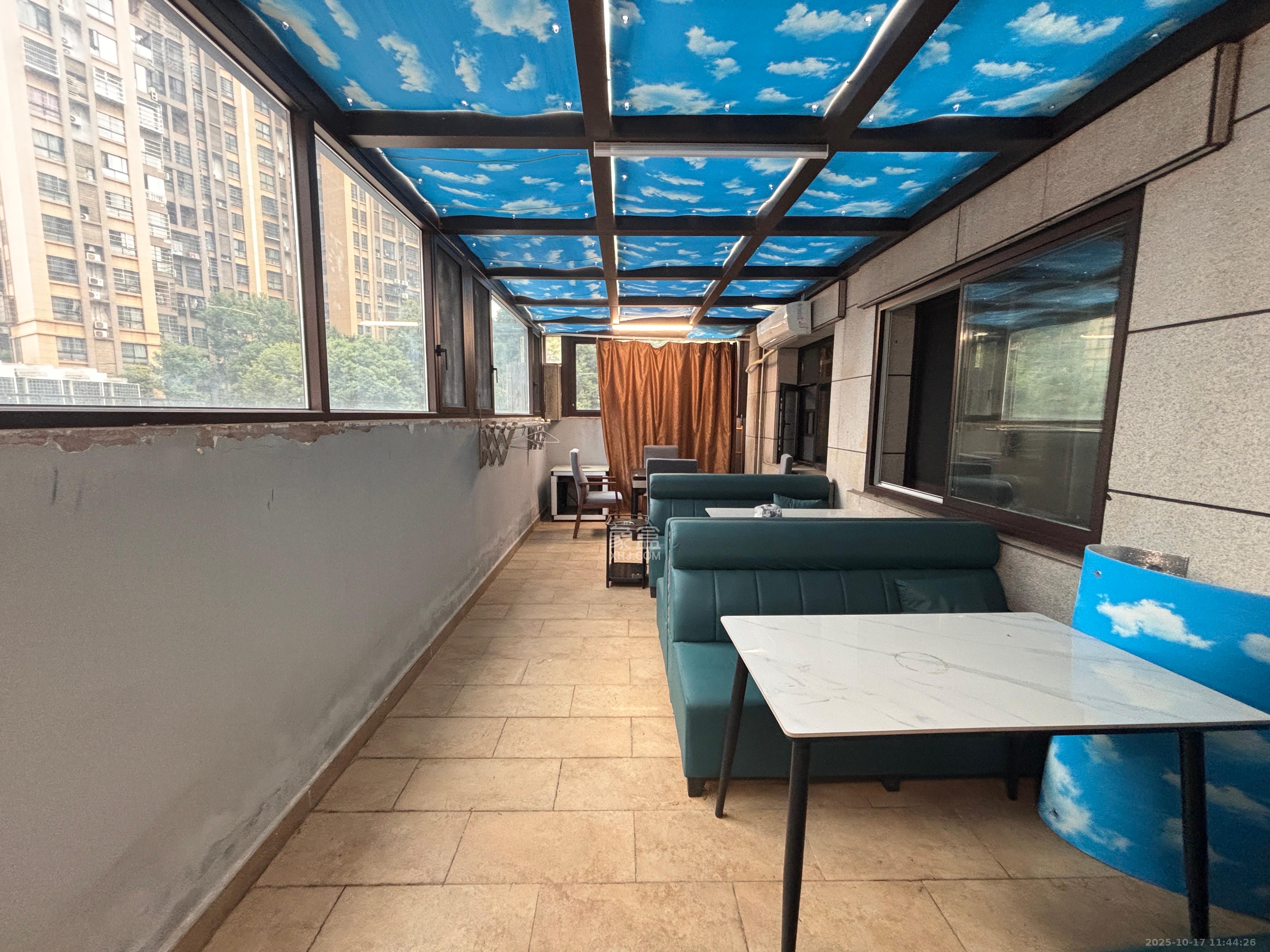 未来漫城  4室2厅2卫    3500.0元/月室内图