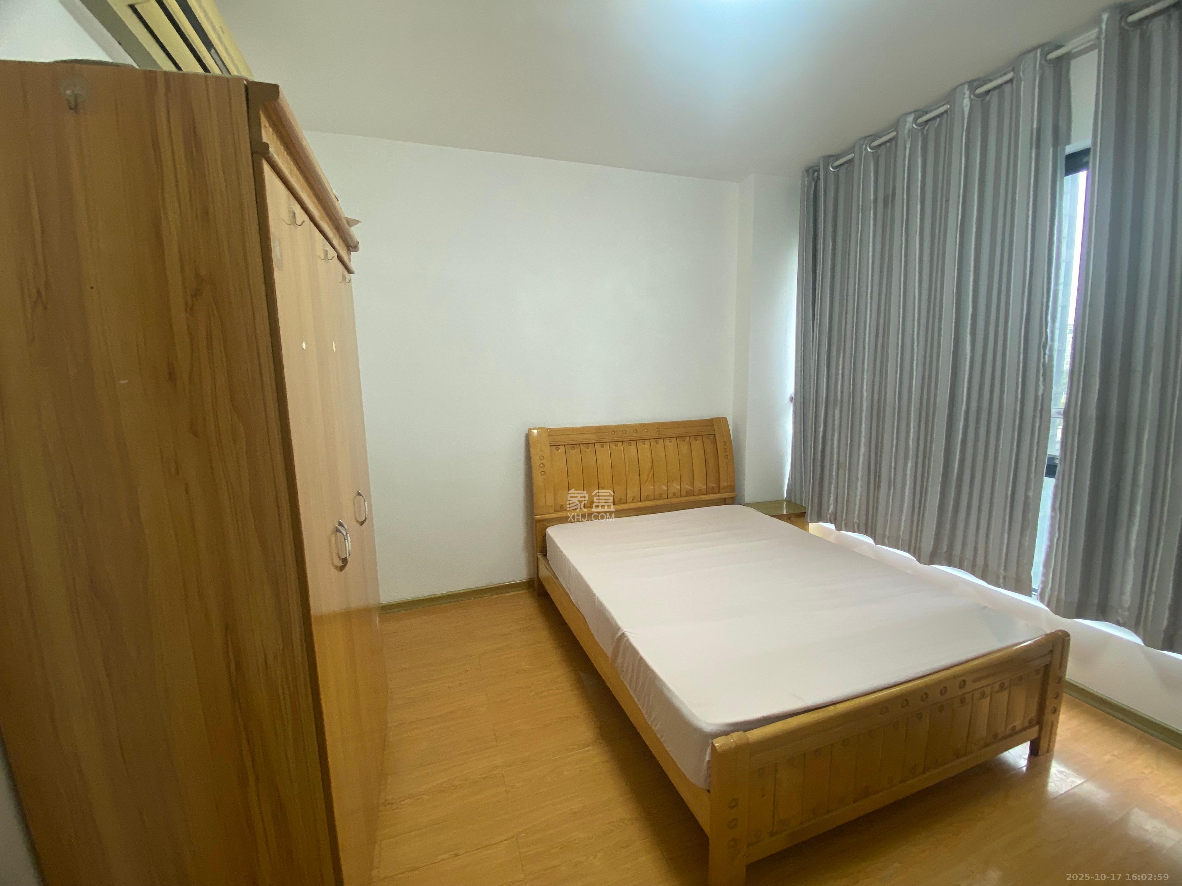 长大彩虹都  3室2厅1卫    1900.0元/月室内图