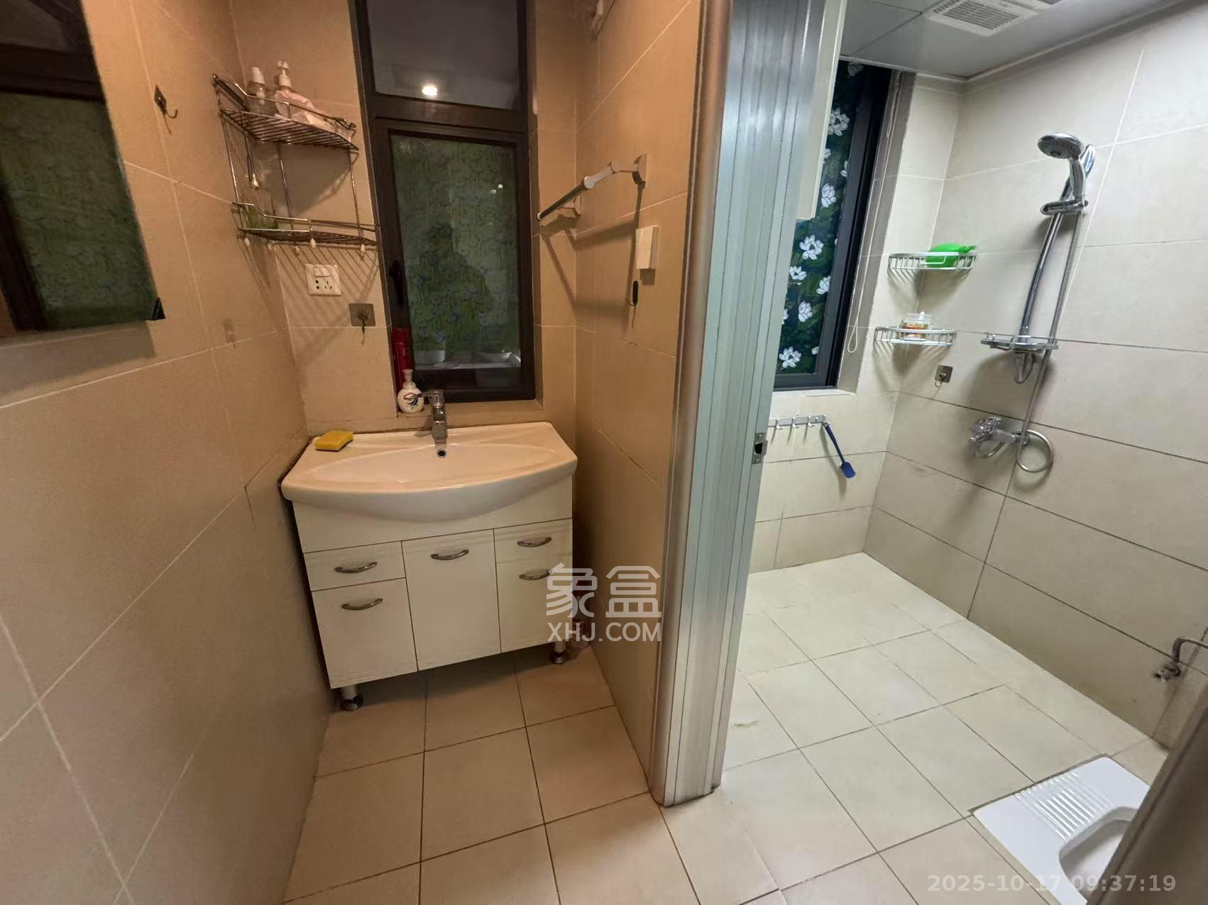 童话里 3室1厅1卫 1800.0元/月 童话里 3室1厅1卫 1800.0元/月室内图