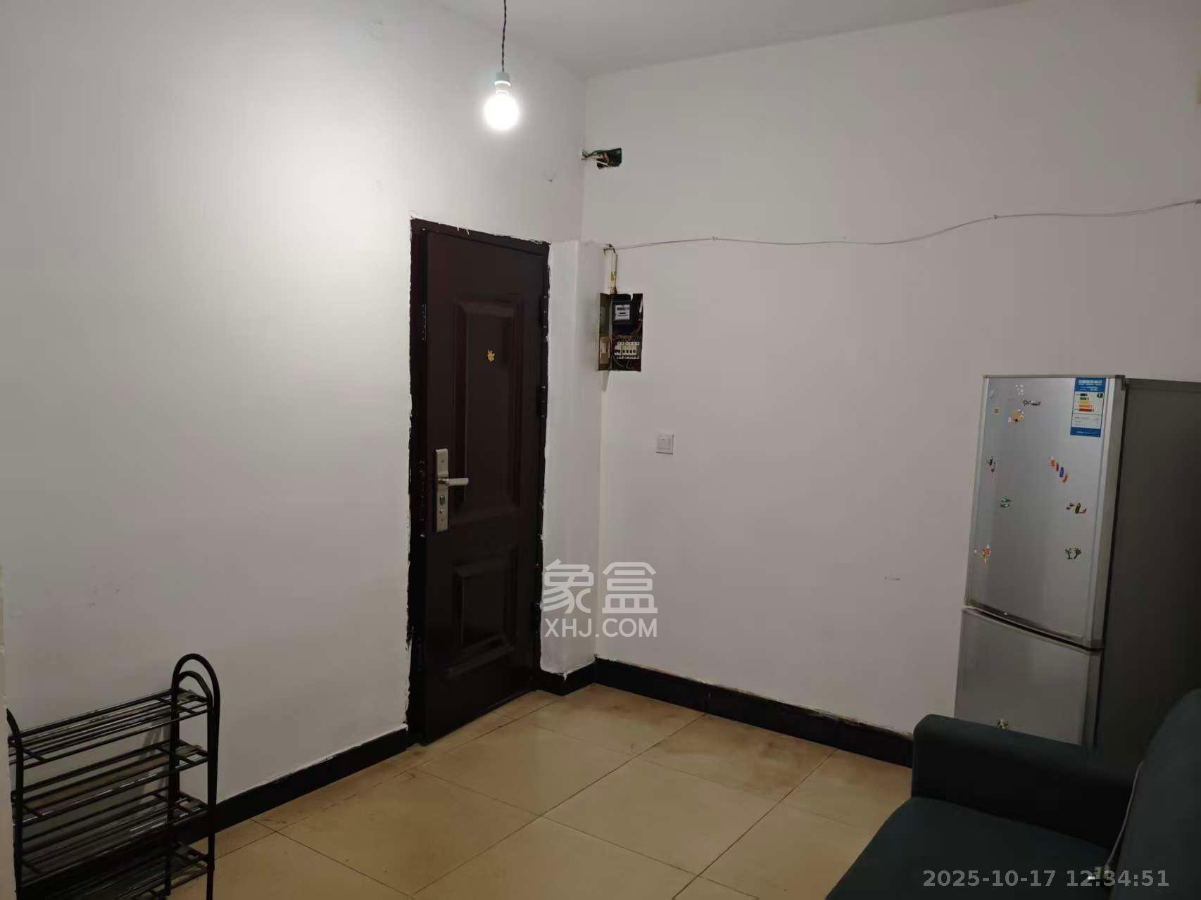 五一新村安置小区(永定社区、永兴社区、永祥社区)  2室1厅1卫    1500.0元/月 五一新村安置小区(永定社区、永兴社区、永祥社区)  2室1厅1卫    1500.0元/月室内图