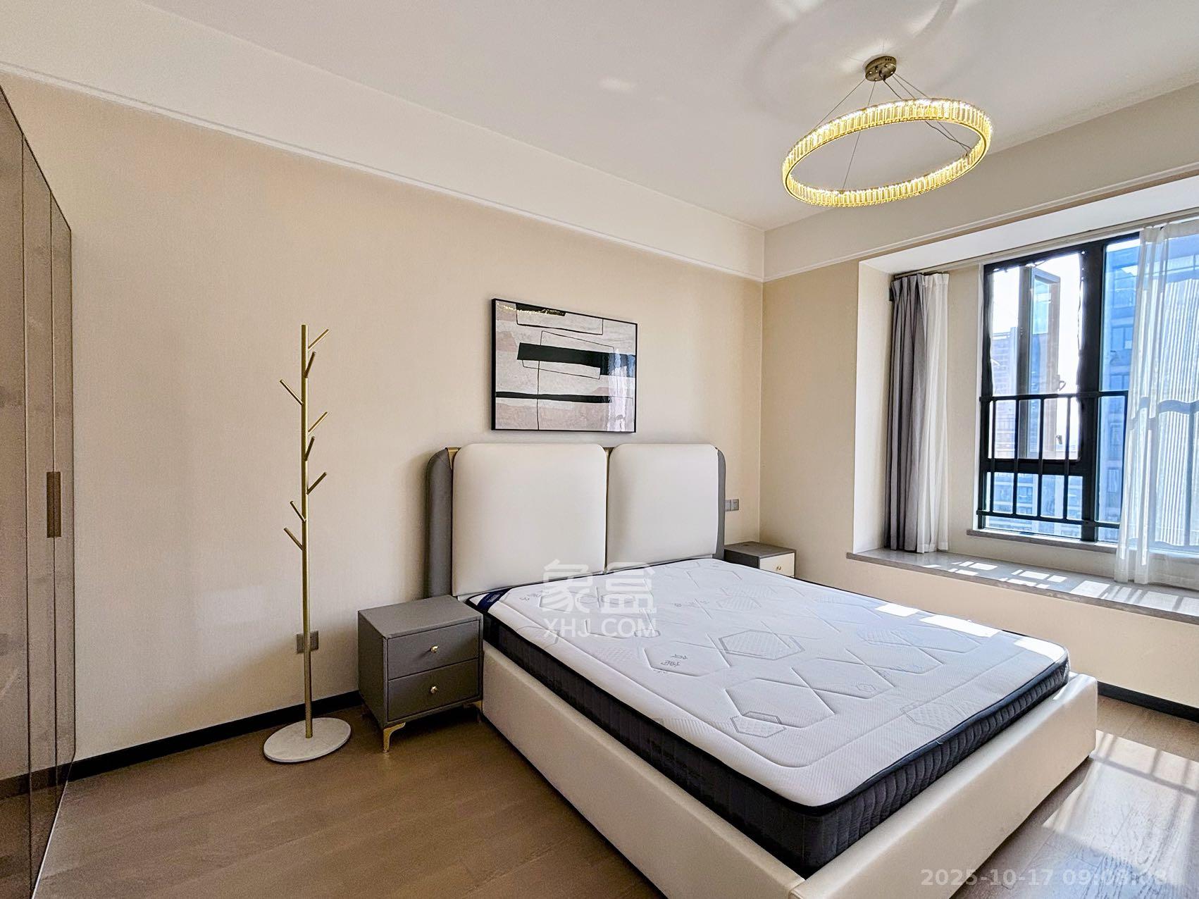 中海阅溪府 4室2厅3卫 8800.0元/月 中海阅溪府 4室2厅3卫 8800.0元/月室内图