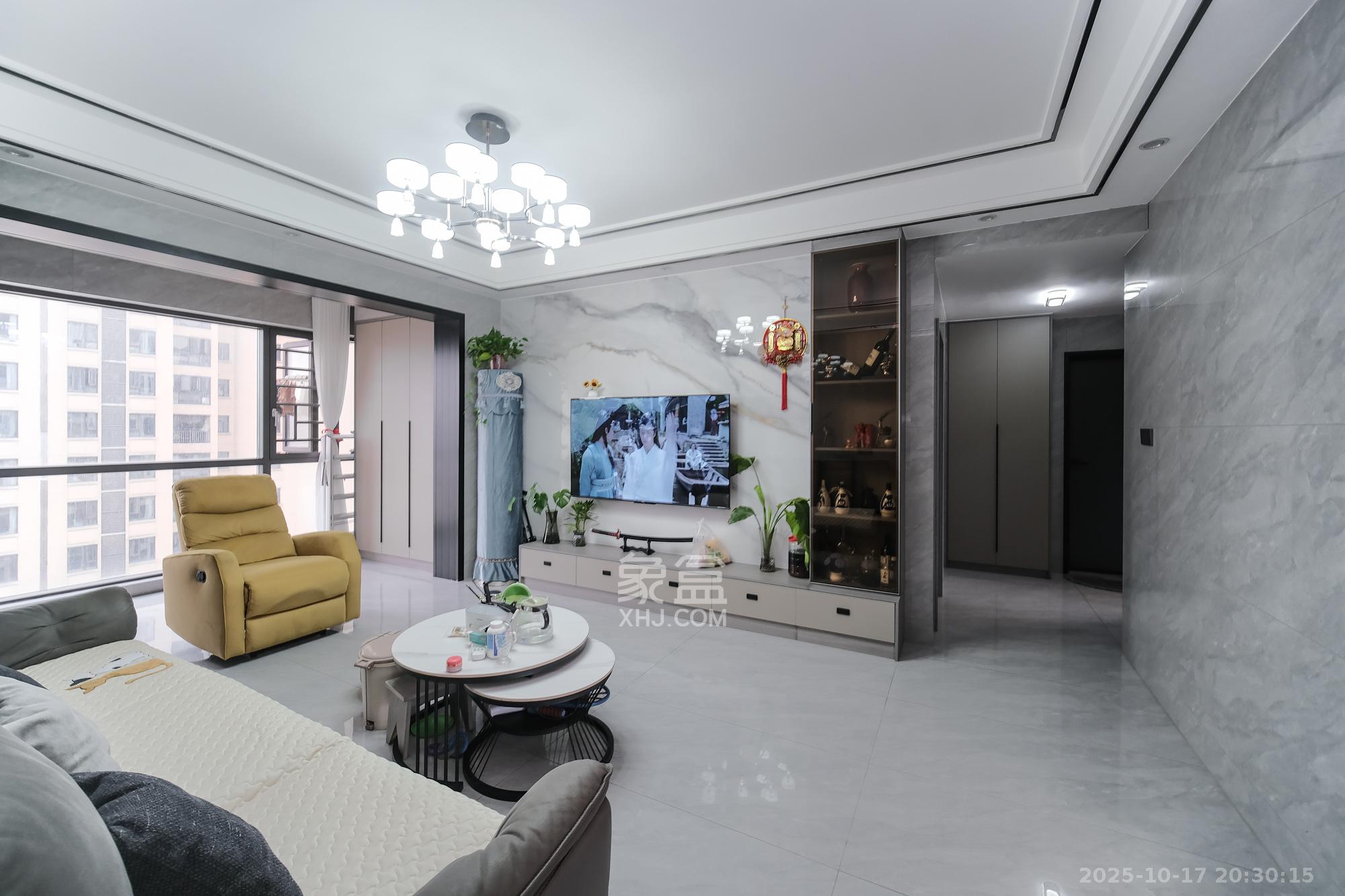 星雅美辰 1室0厅0卫 104.8万 星雅美辰 1室0厅0卫 104.8万客厅