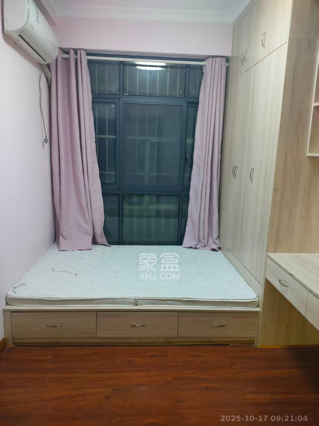 紫华郡  3室2厅1卫    1700.0元/月室内图