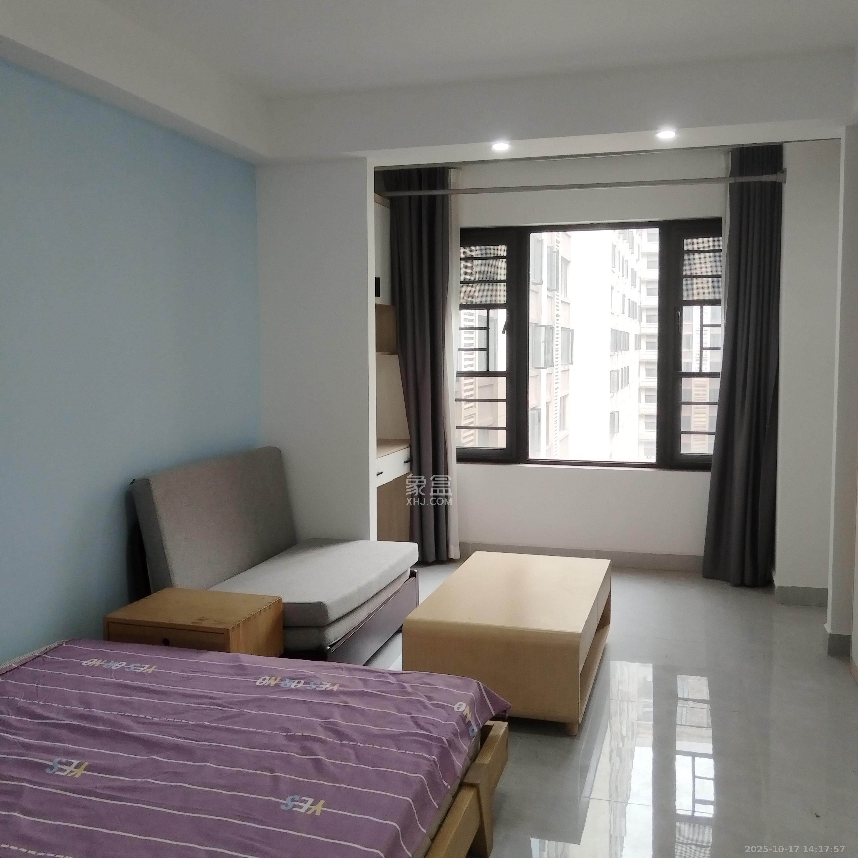 中海珑悦府  1室1厅1卫    1000.0元/月 中海珑悦府  1室1厅1卫    1000.0元/月室内图1