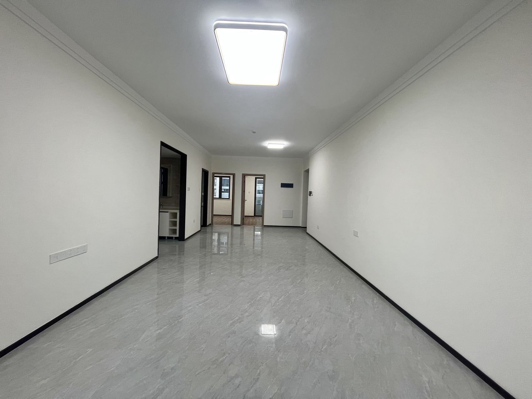 海府大院（海府路41号）  3室2厅1卫    3000.0元/月室内图