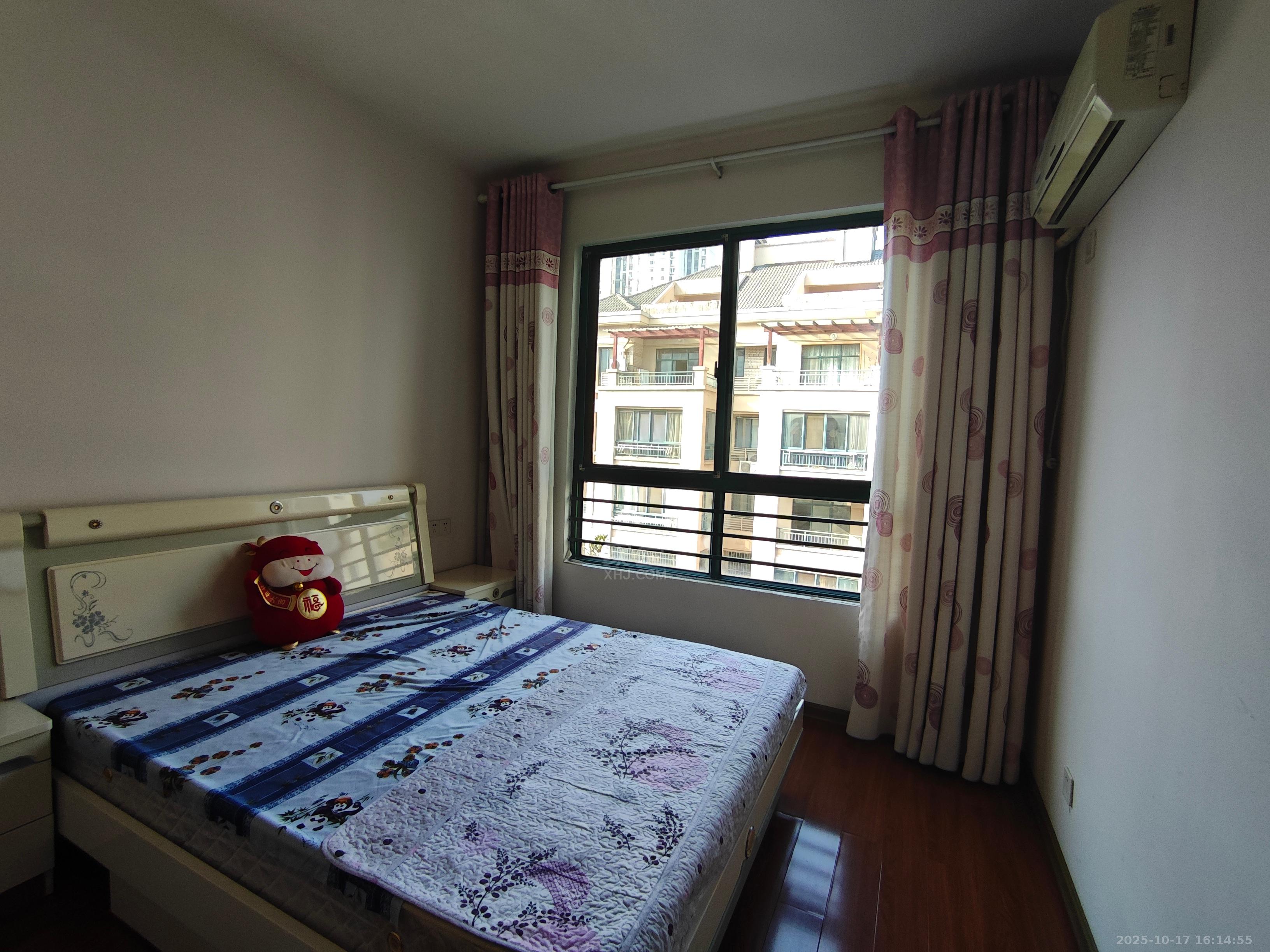 尚格名城东岸花园  3室2厅2卫    1500.0元/月 尚格名城东岸花园  3室2厅2卫    1500.0元/月室内图