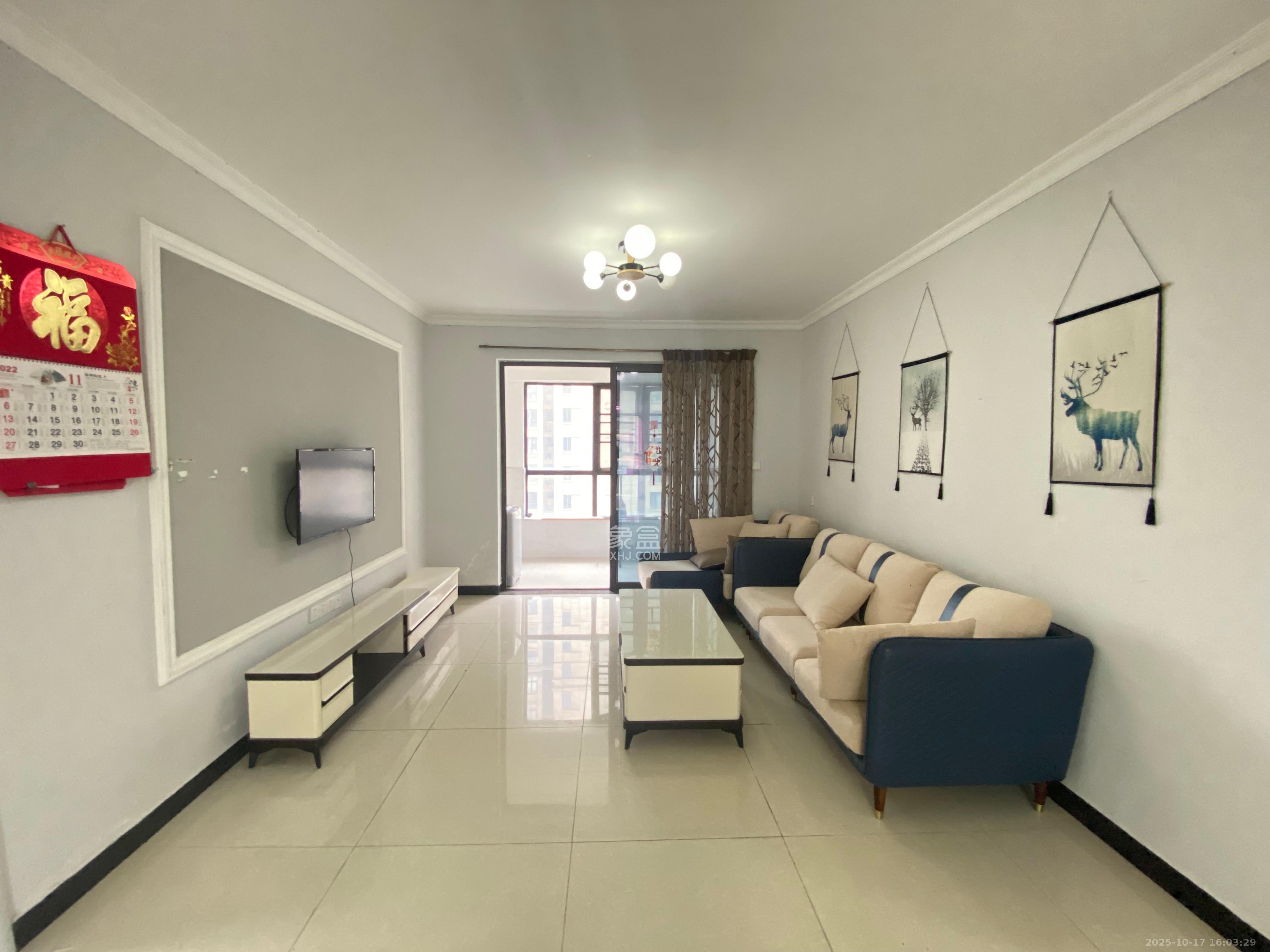 山语城三期  3室2厅2卫    2200.0元/月室内图1