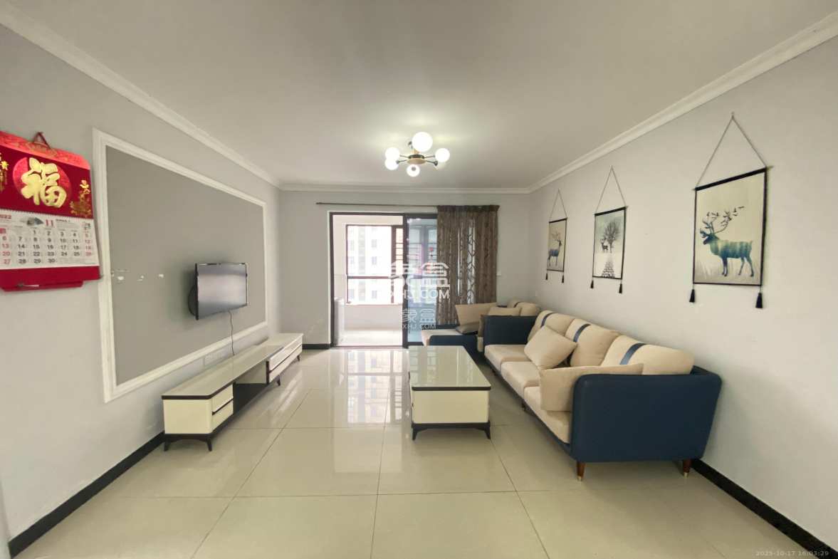 山语城三期  3室2厅2卫    2200.0元/月 山语城三期  3室2厅2卫    2200.0元/月室内图1