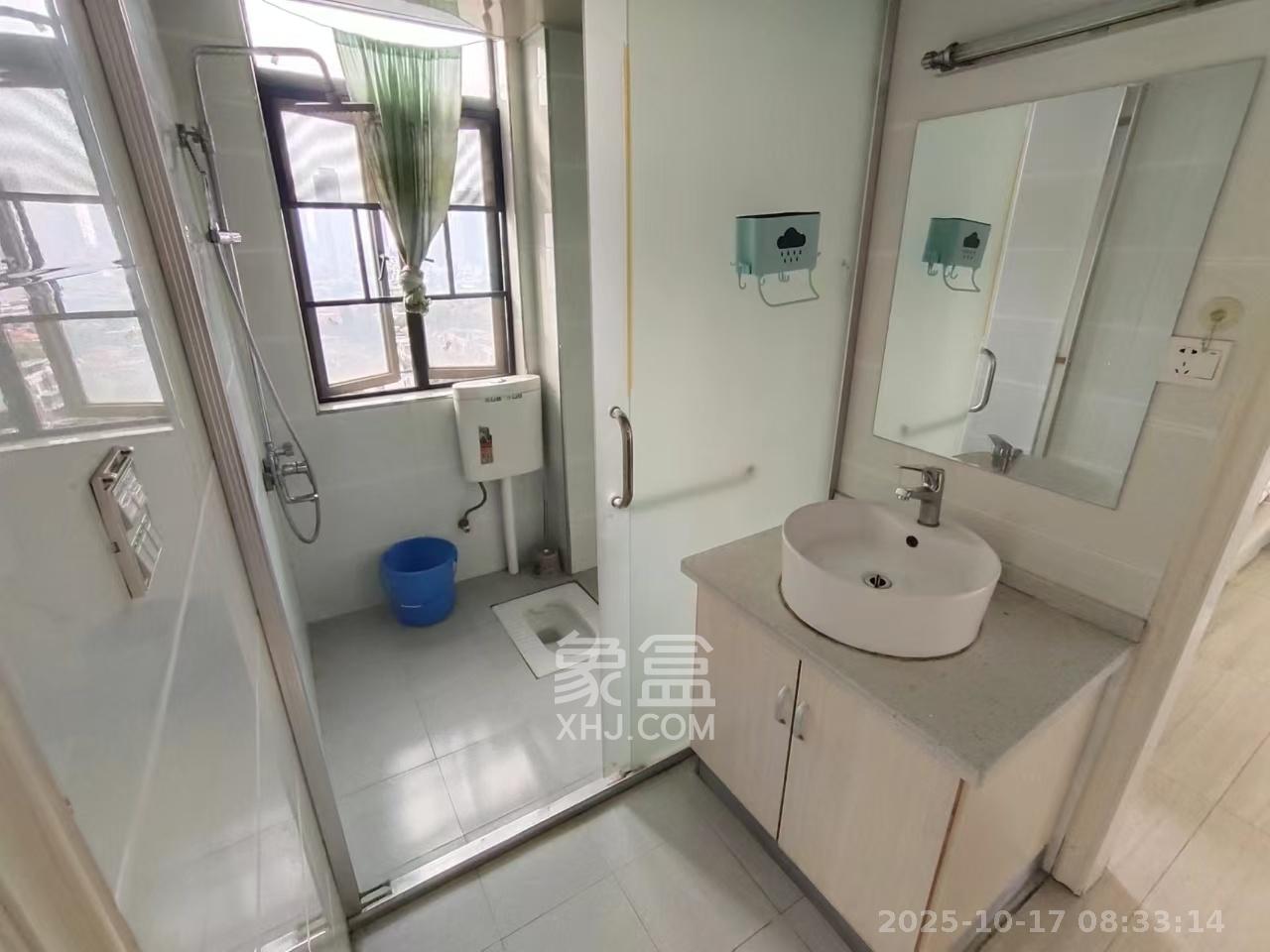 Cross尚公馆  1室2厅1卫    1700.0元/月室内图