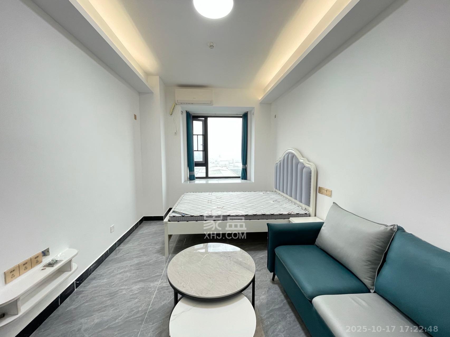 保利麓谷林语I区  1室1厅1卫    1500.0元/月室内图