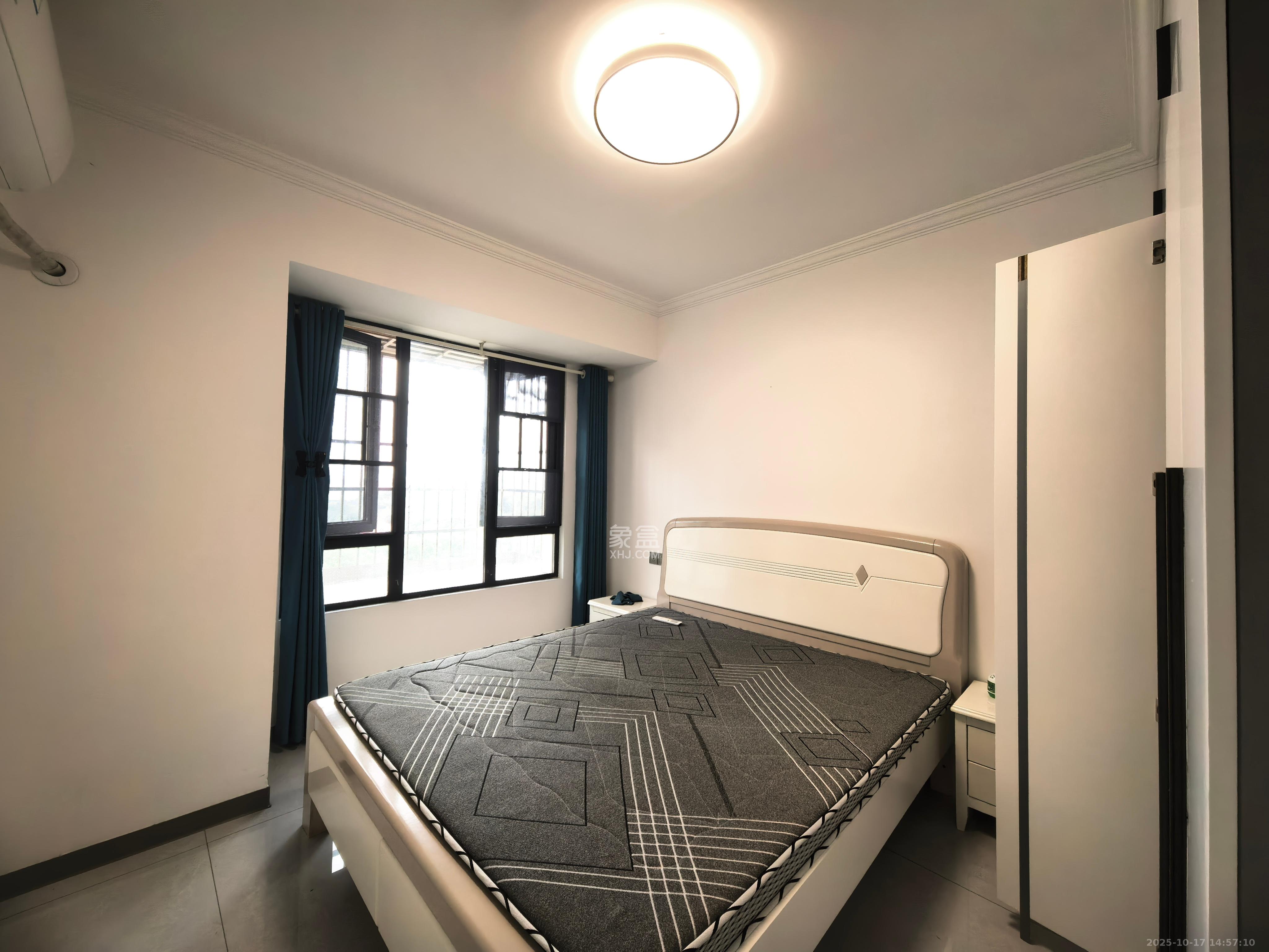 真人桥家园二期  2室2厅1卫    1800.0元/月室内图