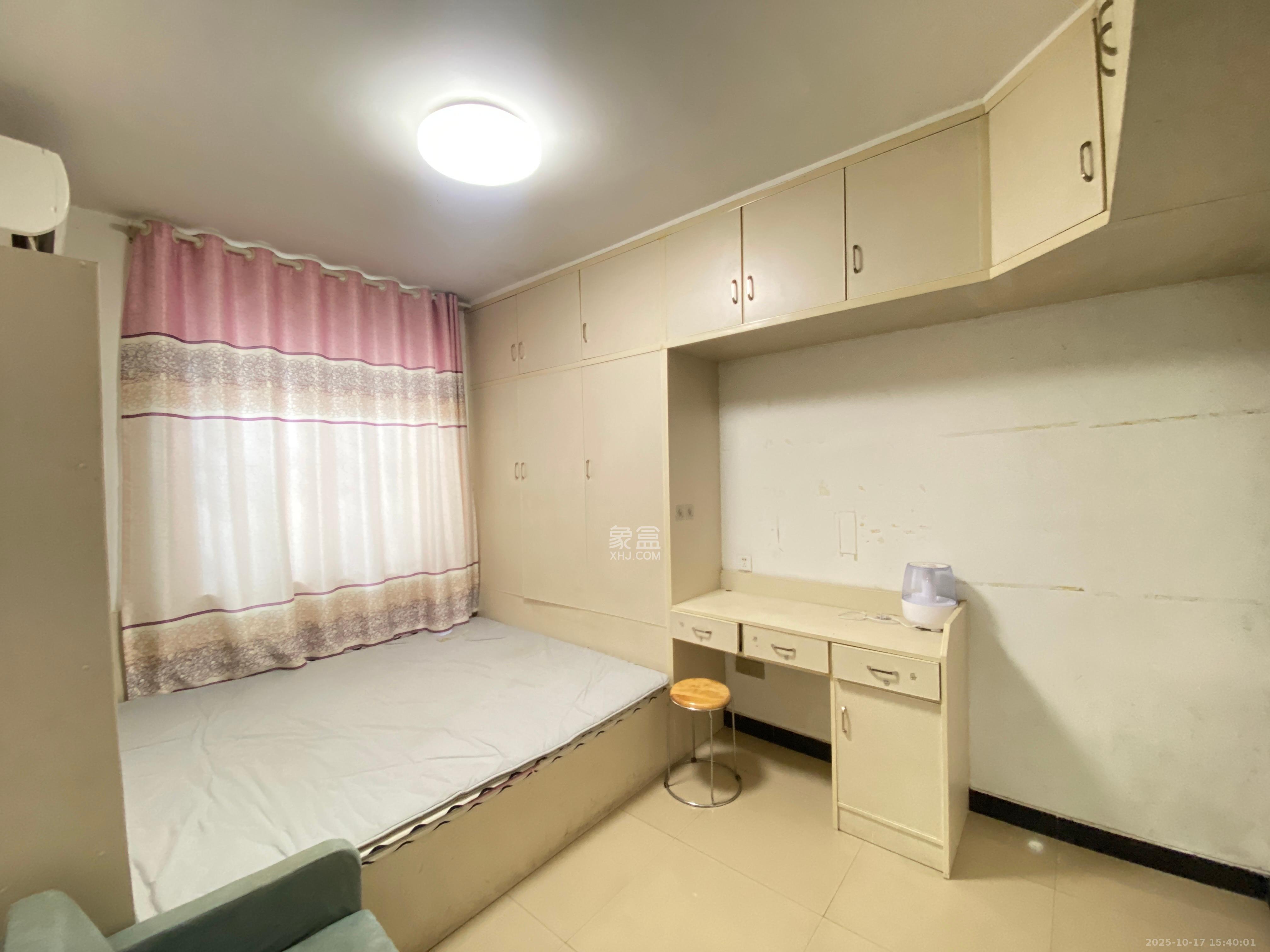 汇景豪庭  1室1厅1卫    2000.0元/月室内图