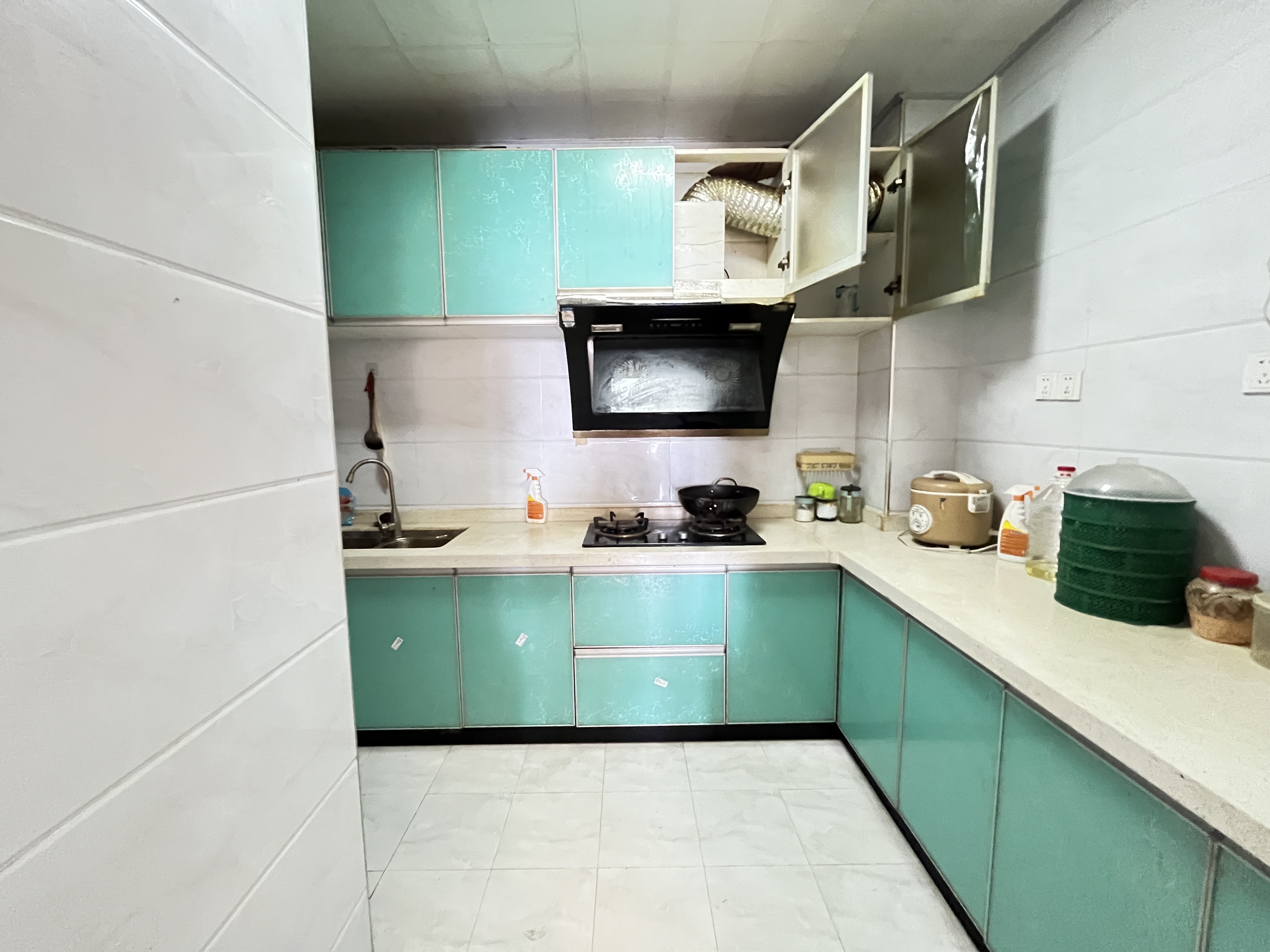 金华苑  3室2厅2卫    1600.0元/月 金华苑  3室2厅2卫    1600.0元/月室内图