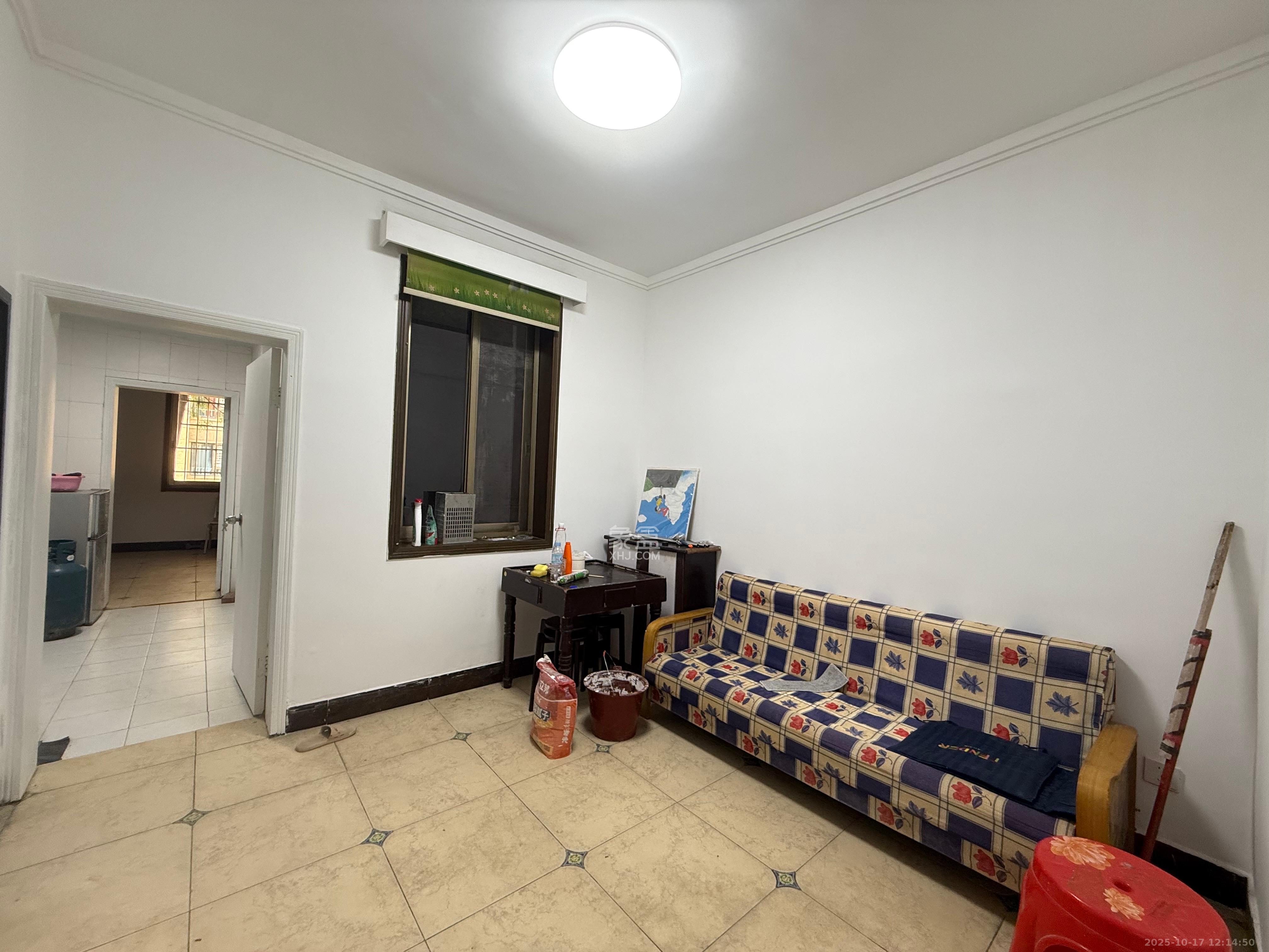路桥宿舍  2室1厅1卫    1300.0元/月室内图1