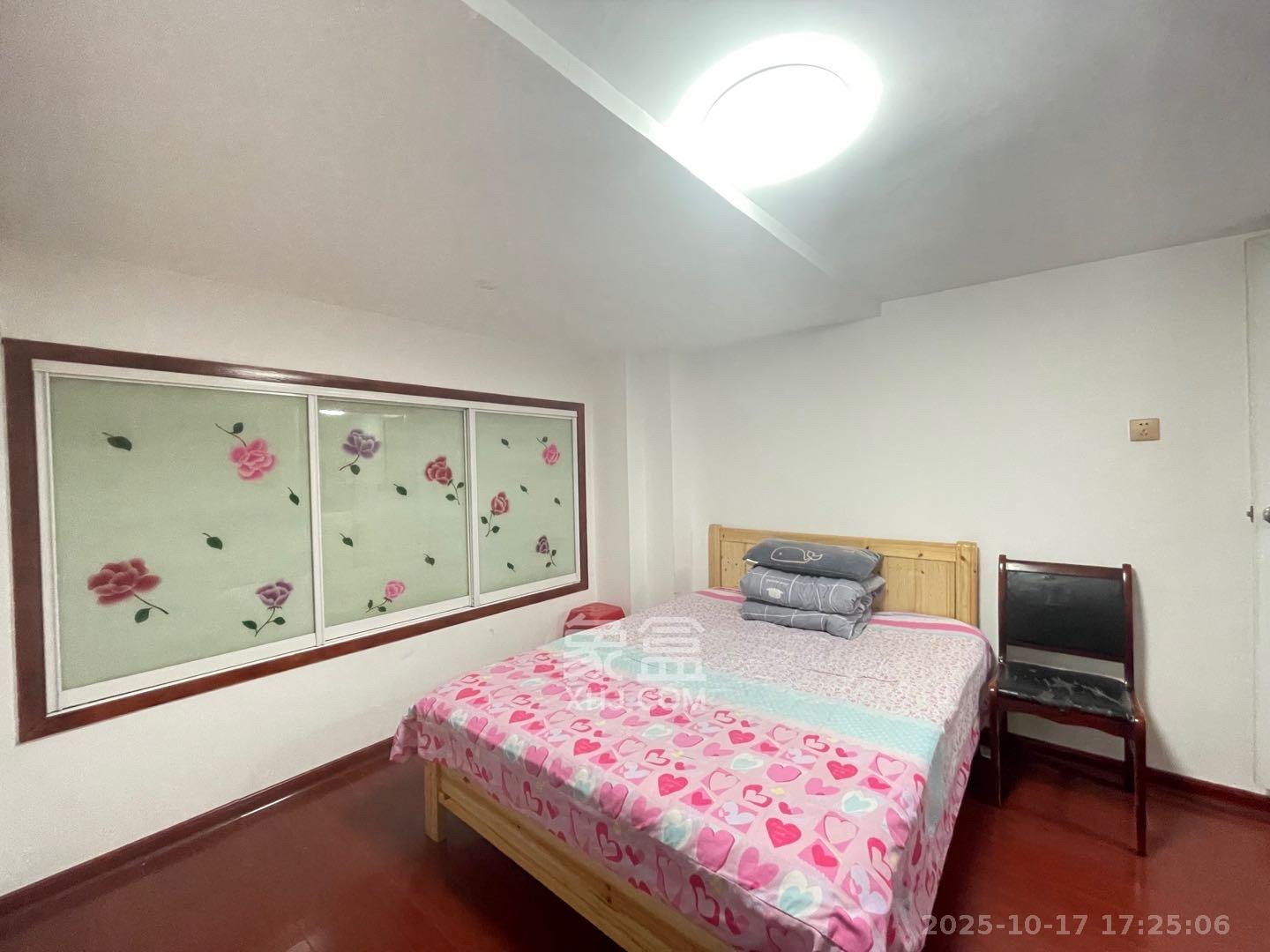 他城(天鸿时代公寓) 1室1厅1卫 1300.0元/月 他城(天鸿时代公寓) 1室1厅1卫 1300.0元/月室内图