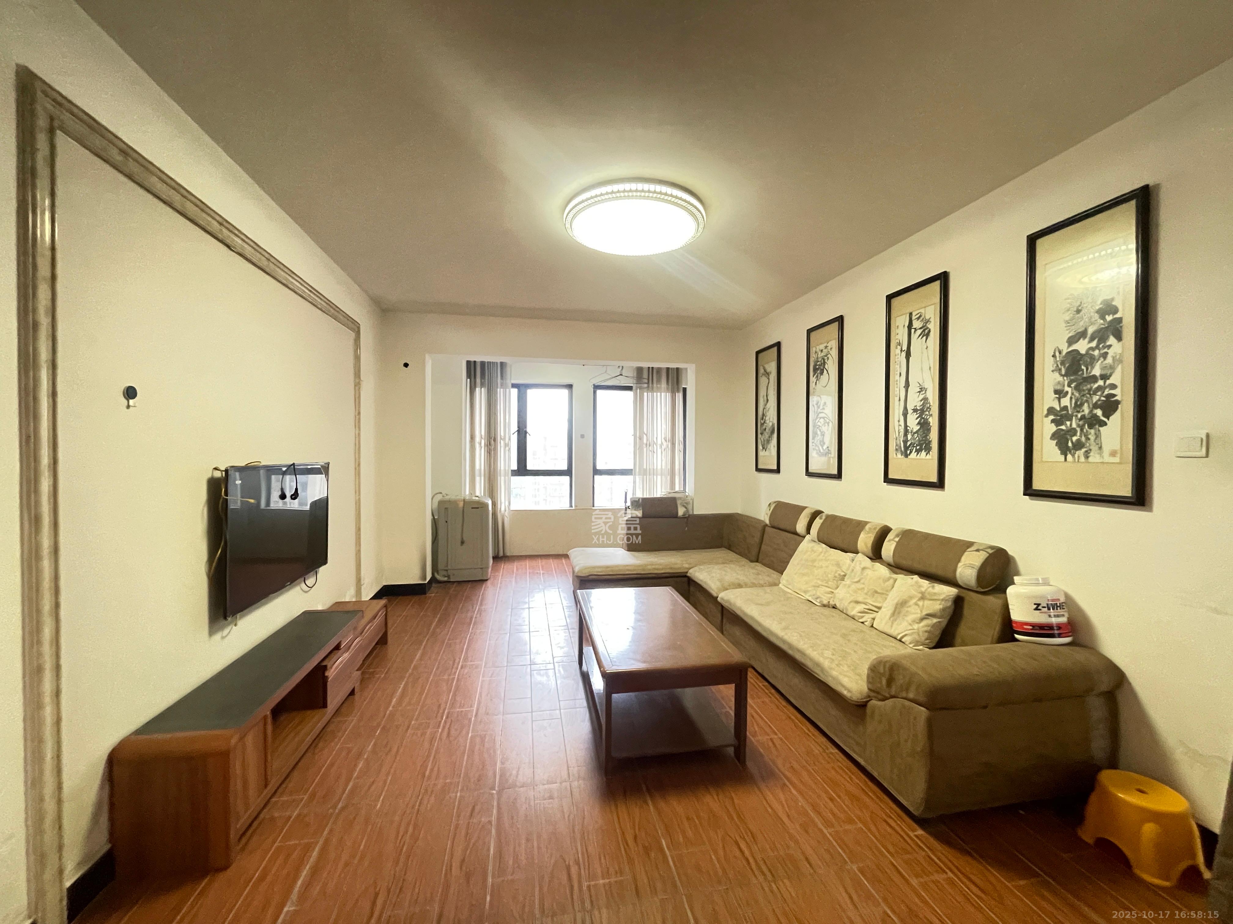 天鸿天府(天鸿中央大院)  4室2厅1卫    2600.0元/月 天鸿天府(天鸿中央大院)  4室2厅1卫    2600.0元/月